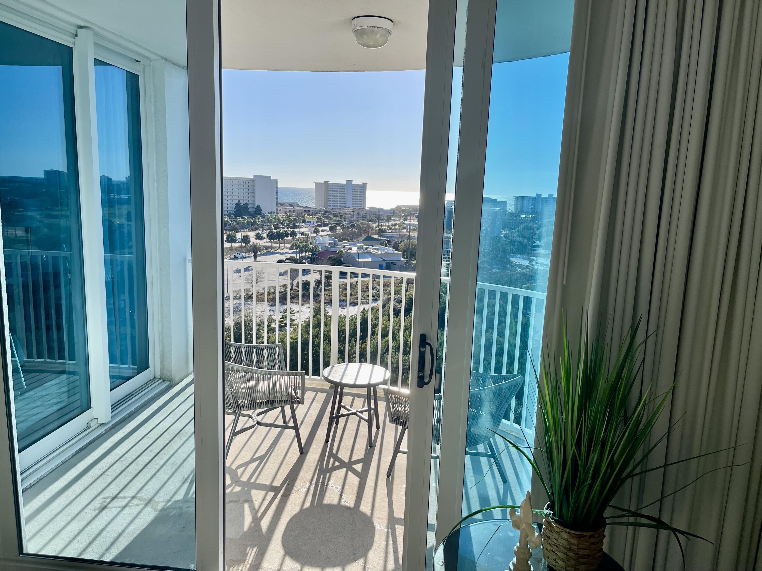 THE PALMS OF DESTIN - Residential