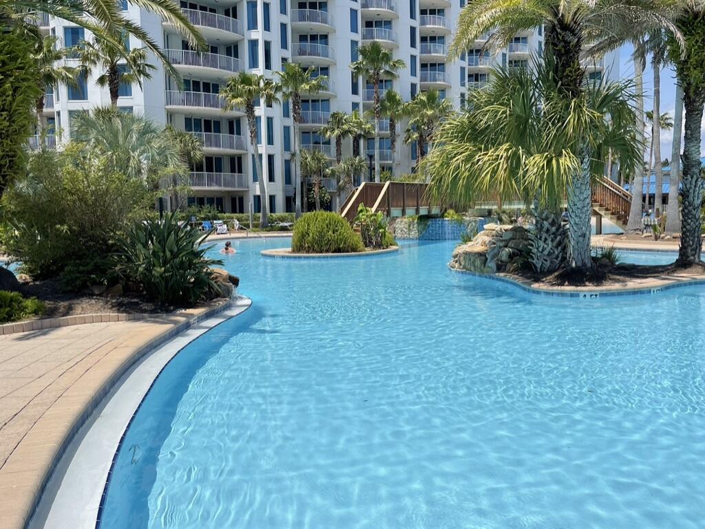 THE PALMS OF DESTIN - Residential