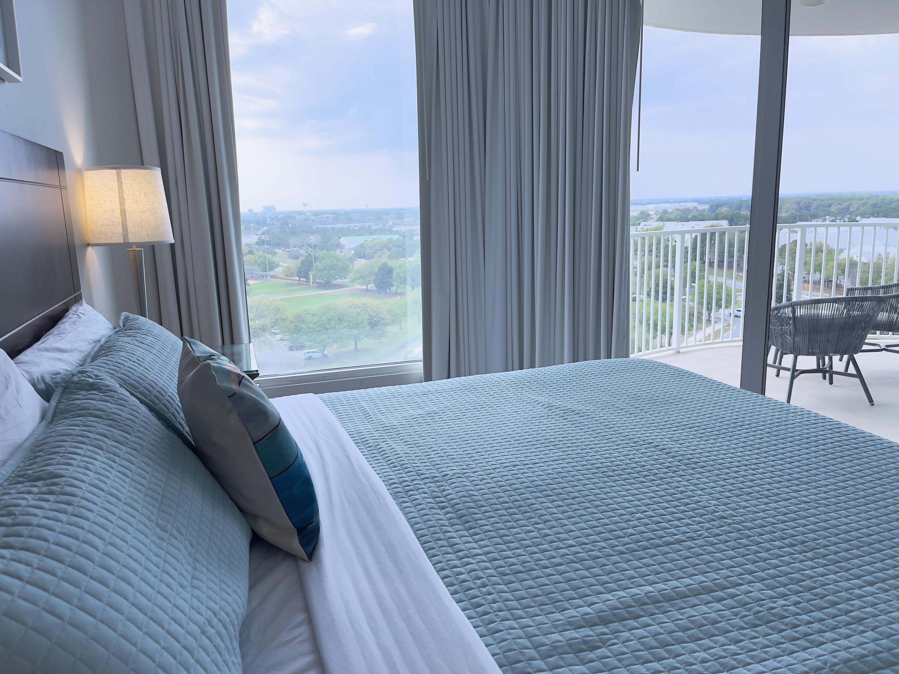 THE PALMS OF DESTIN - Residential