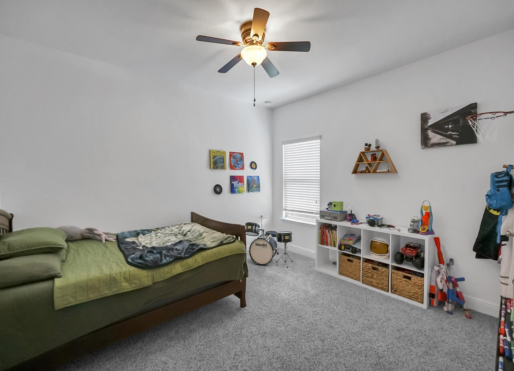 REDSTONE COMMONS - Residential Lease