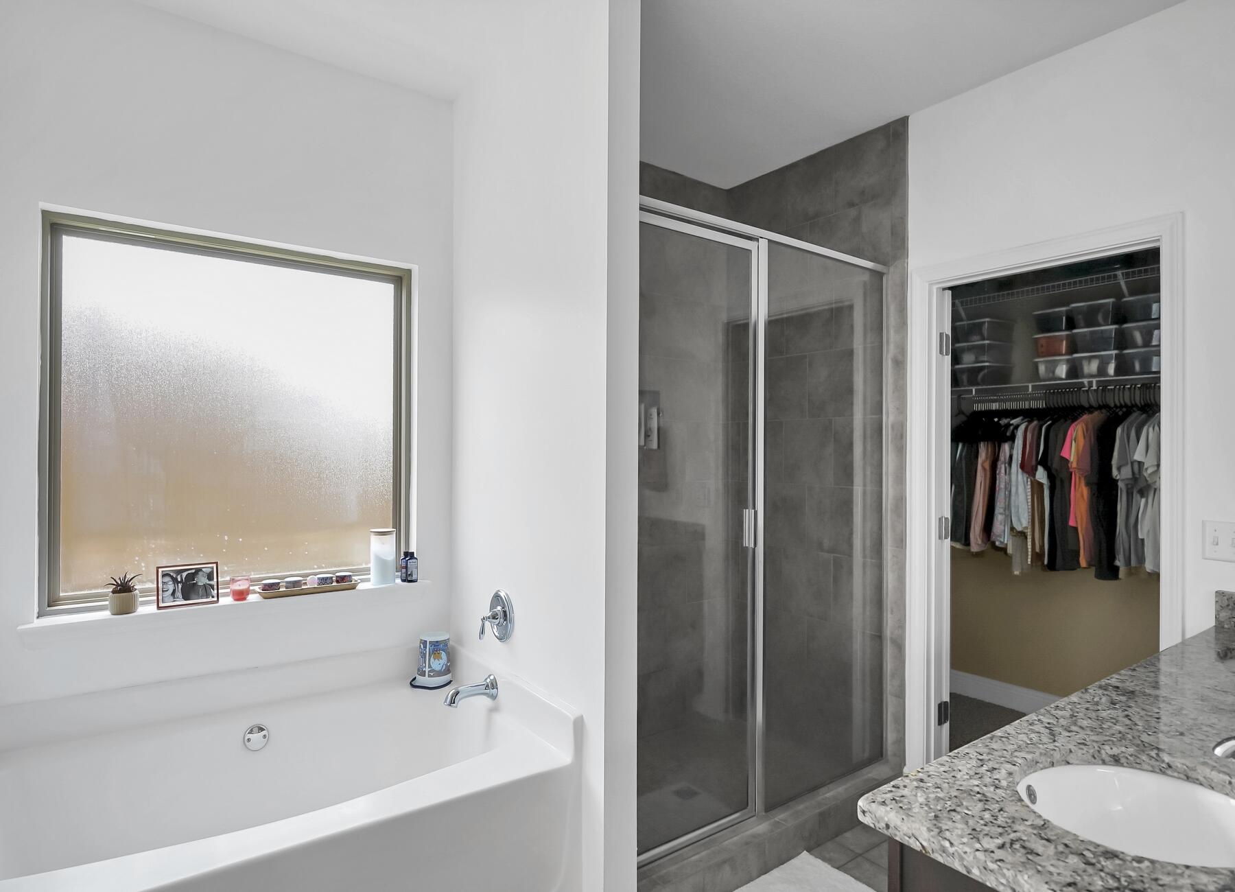 REDSTONE COMMONS - Residential Lease