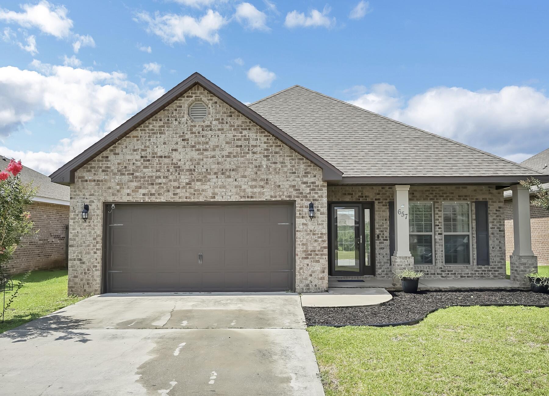 REDSTONE COMMONS - Residential Lease