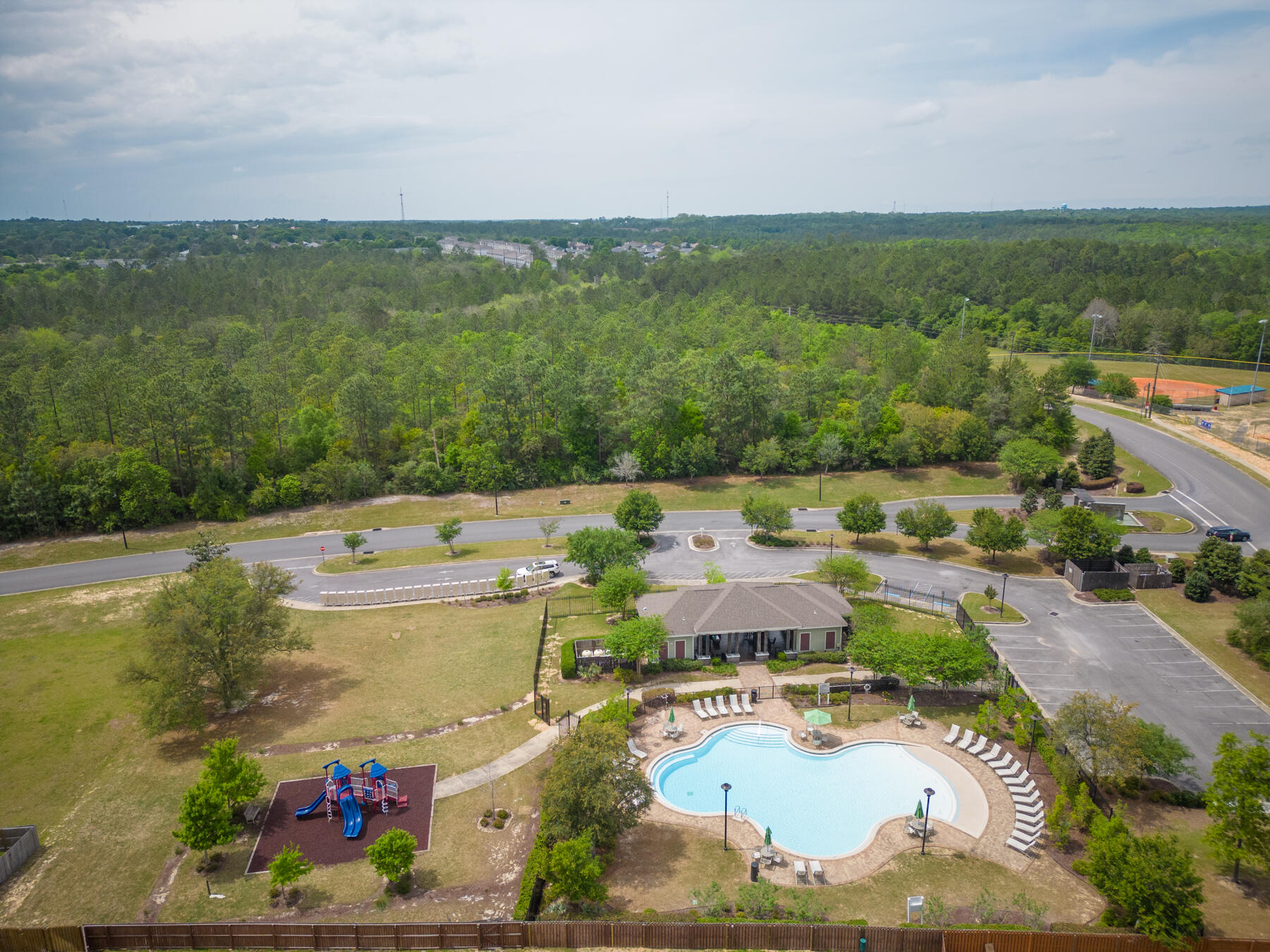 REDSTONE COMMONS - Residential Lease