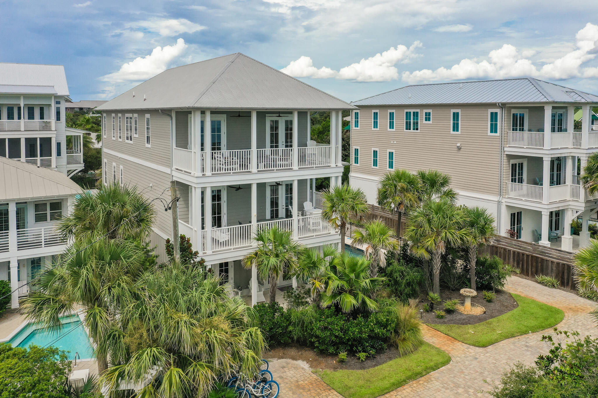 BLUE MOUNTAIN BEACH - Residential