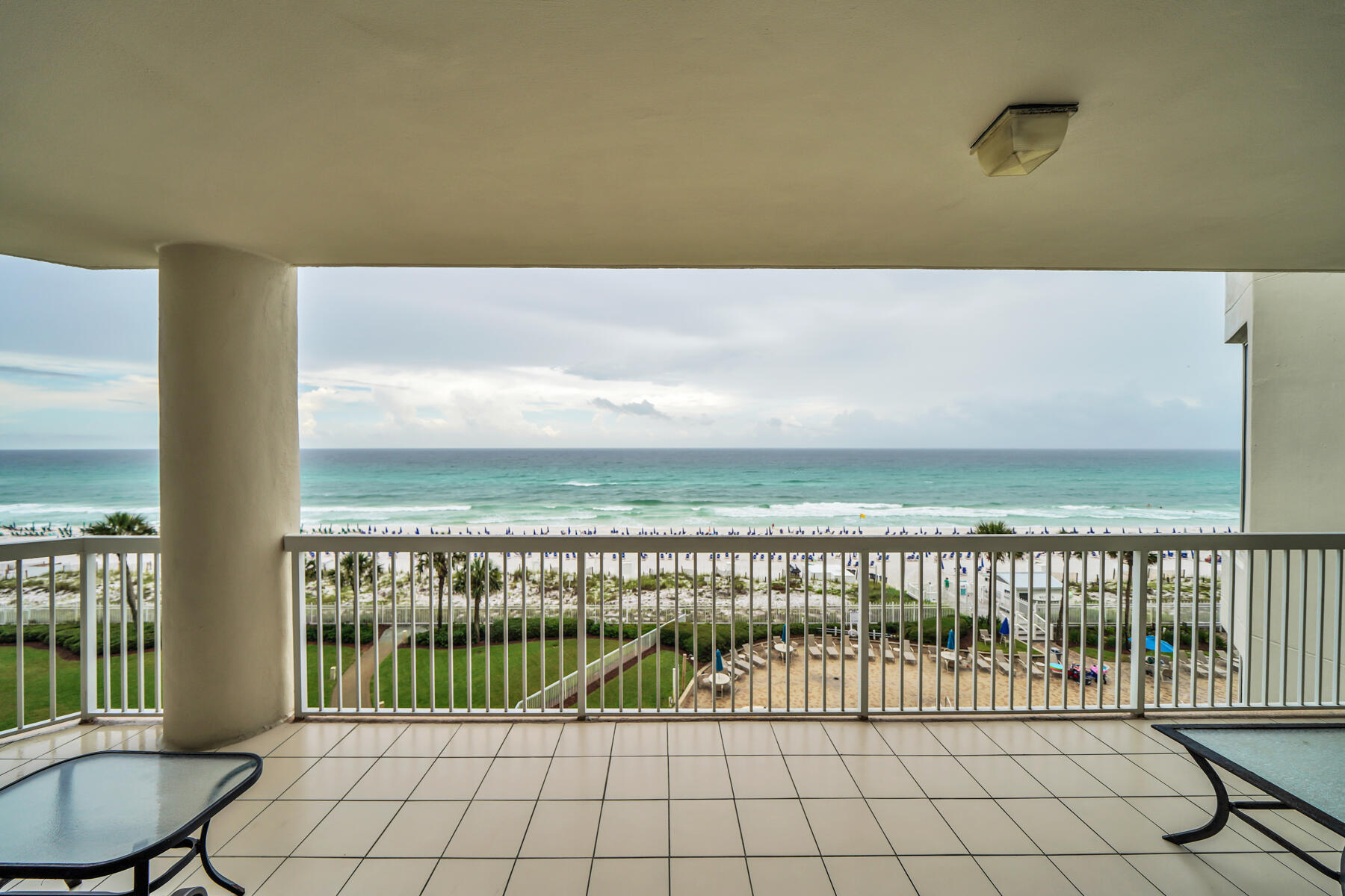 SILVER BEACH TOWERS - Residential