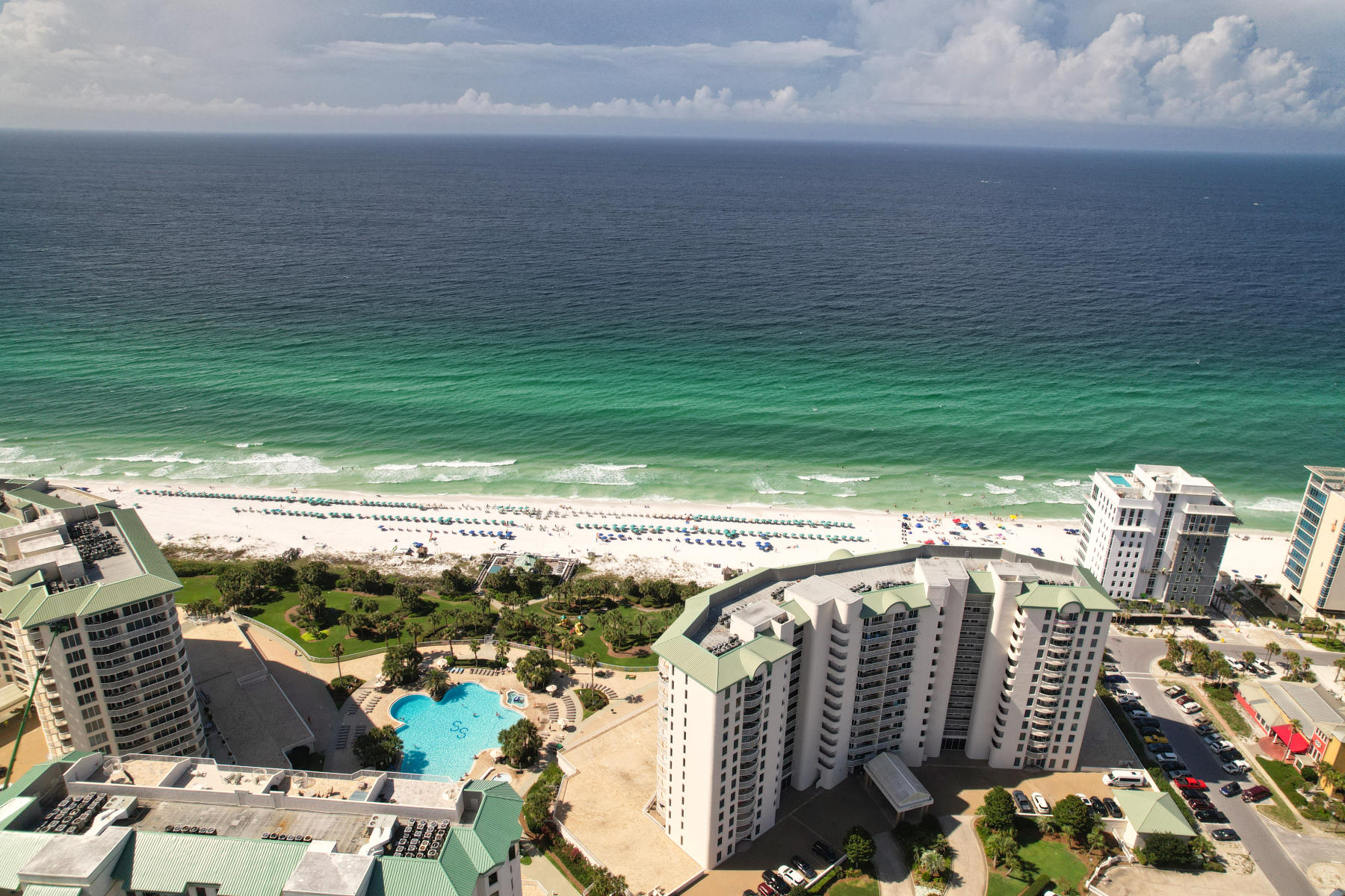 SILVER BEACH TOWERS - Residential