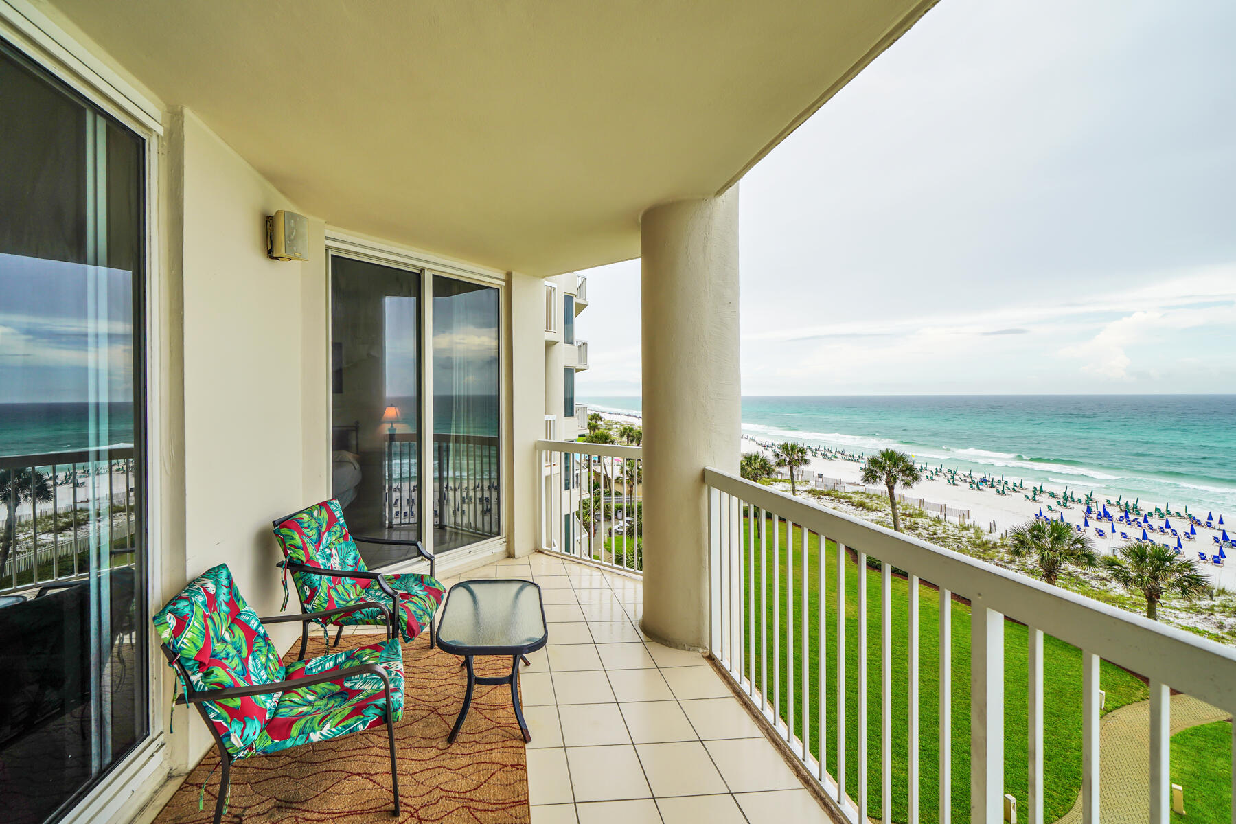 SILVER BEACH TOWERS - Residential