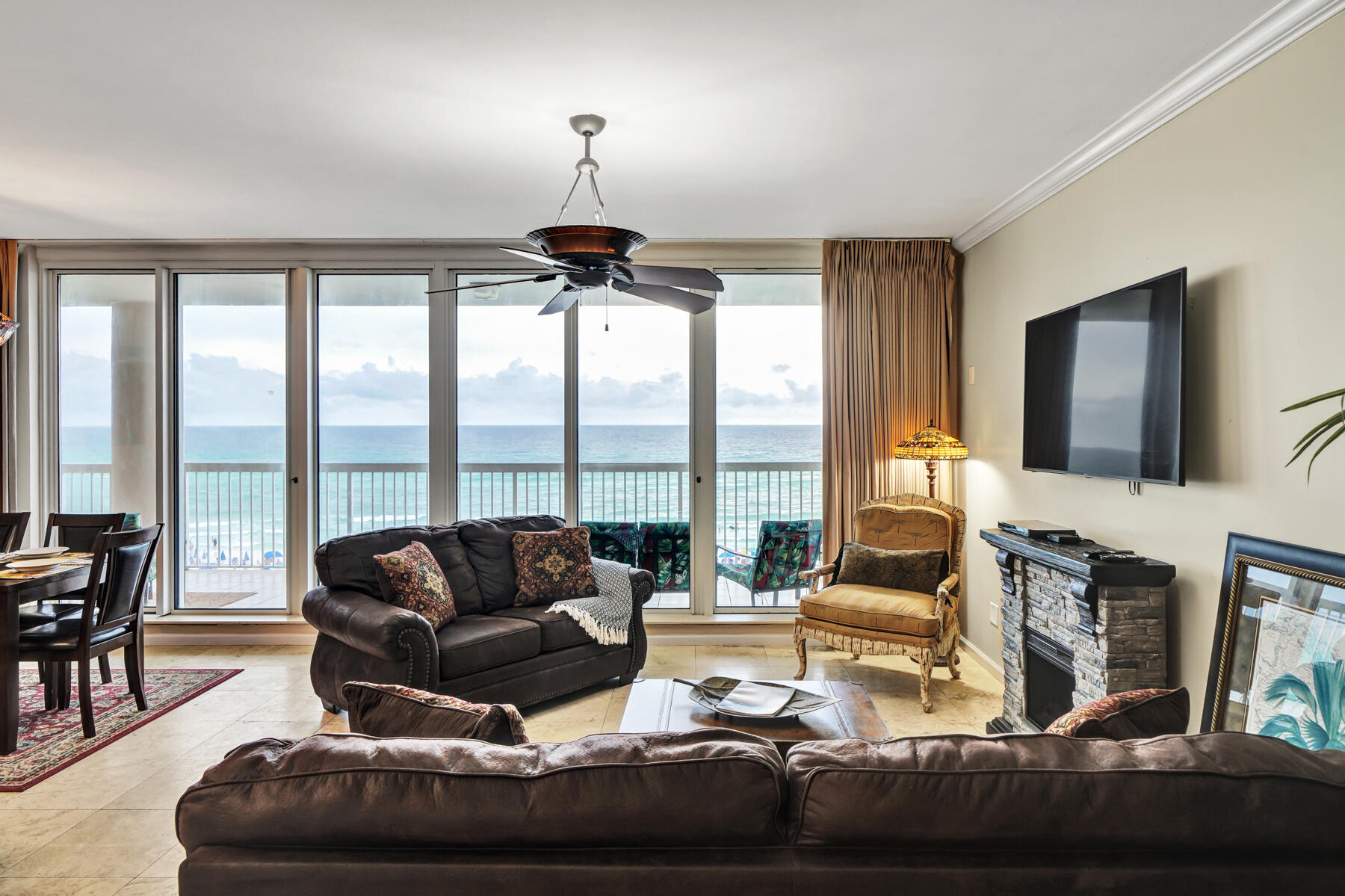 SILVER BEACH TOWERS - Residential