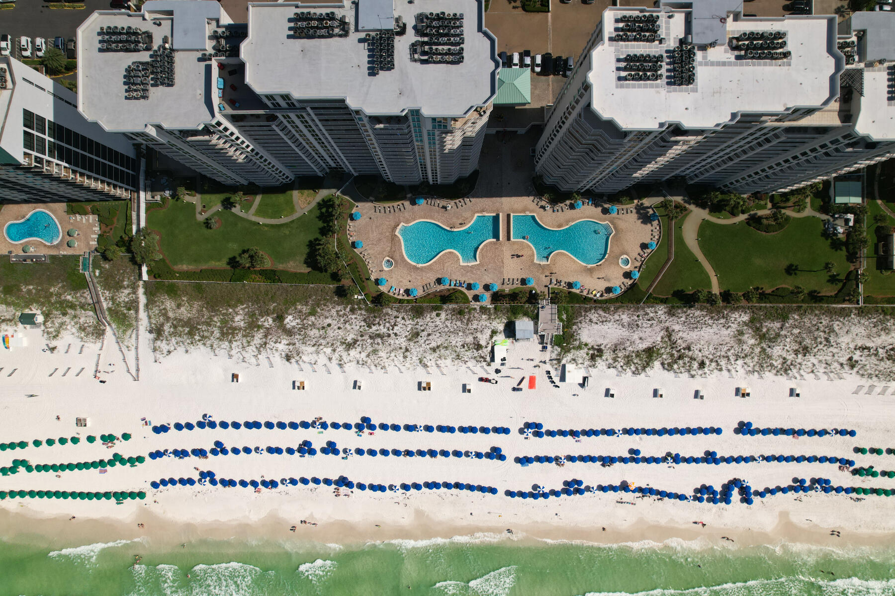 SILVER BEACH TOWERS - Residential