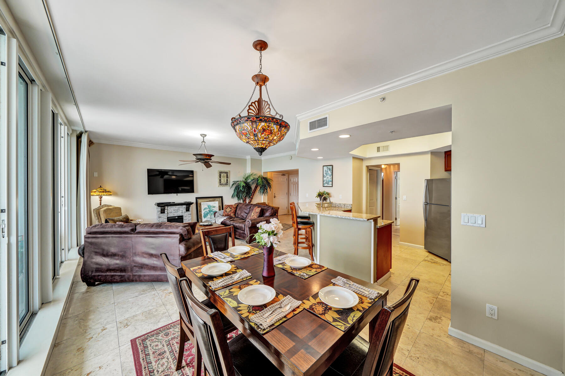 SILVER BEACH TOWERS - Residential