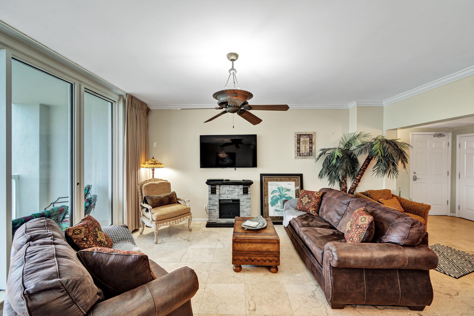 SILVER BEACH TOWERS - Residential