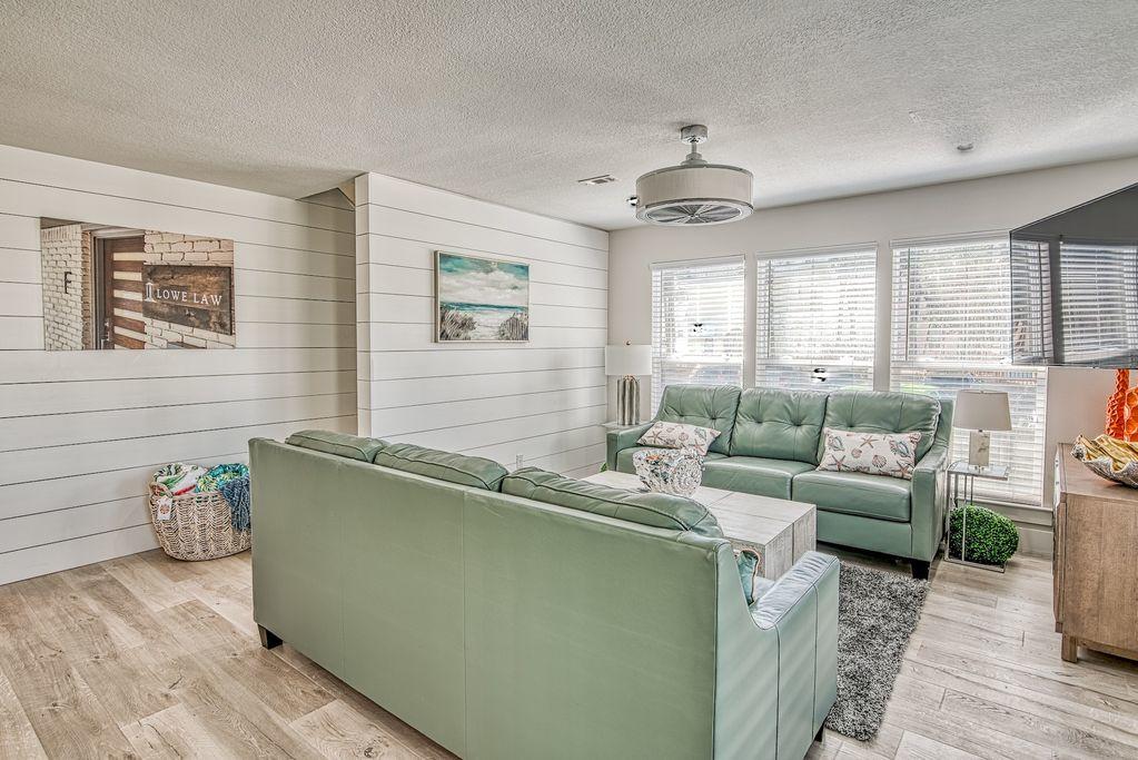 CRYSTAL BEACH - Residential