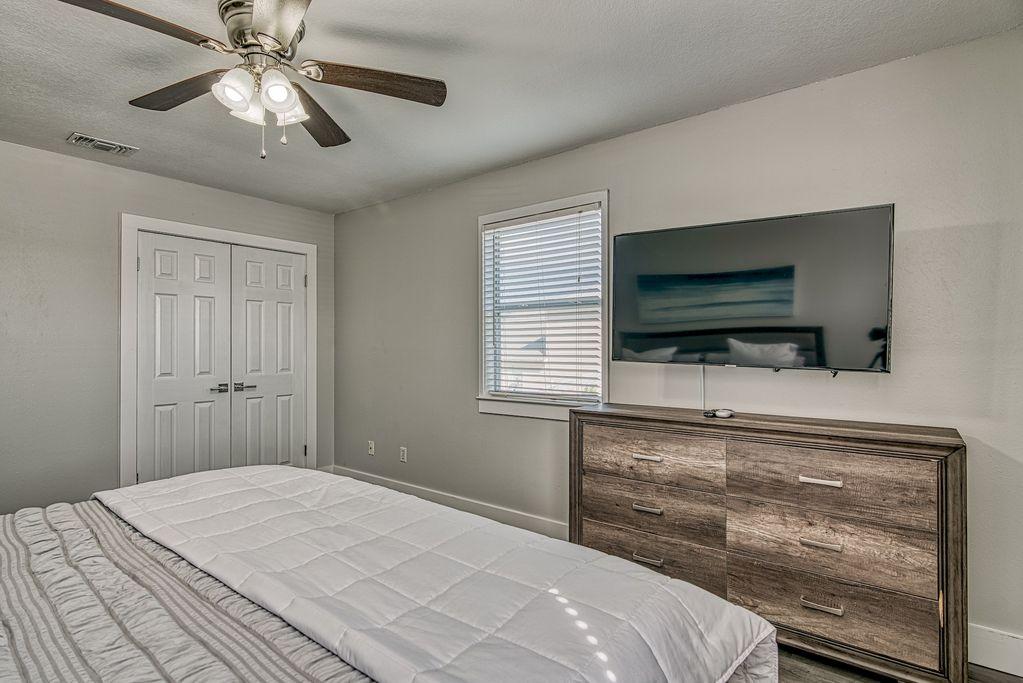 CRYSTAL BEACH - Residential