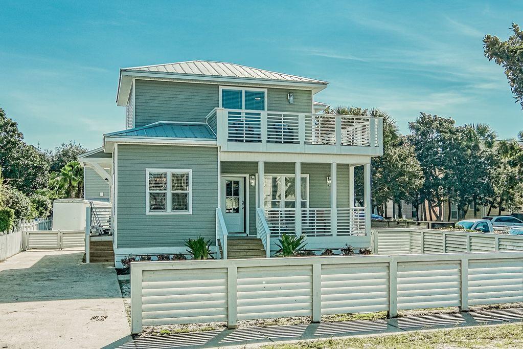 CRYSTAL BEACH - Residential