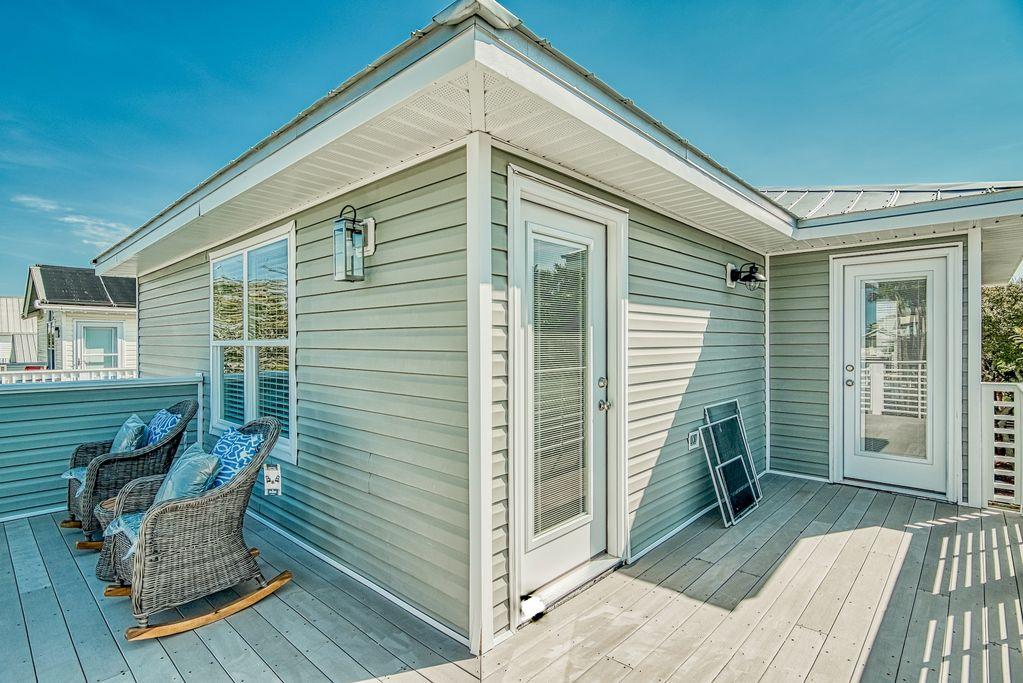 CRYSTAL BEACH - Residential