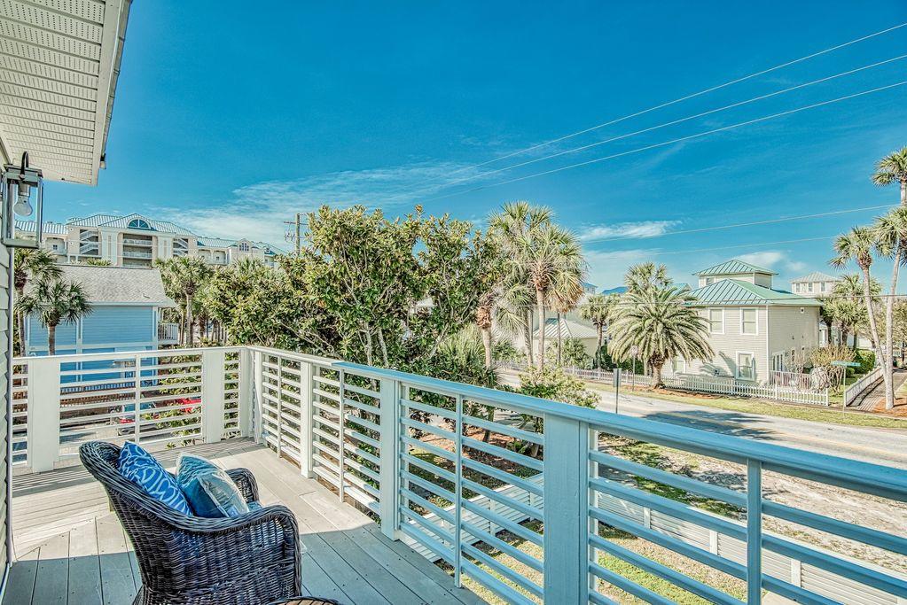 CRYSTAL BEACH - Residential