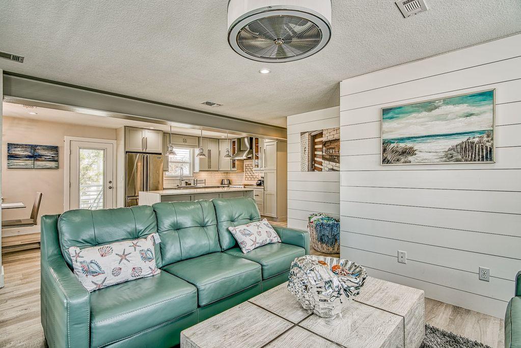 CRYSTAL BEACH - Residential
