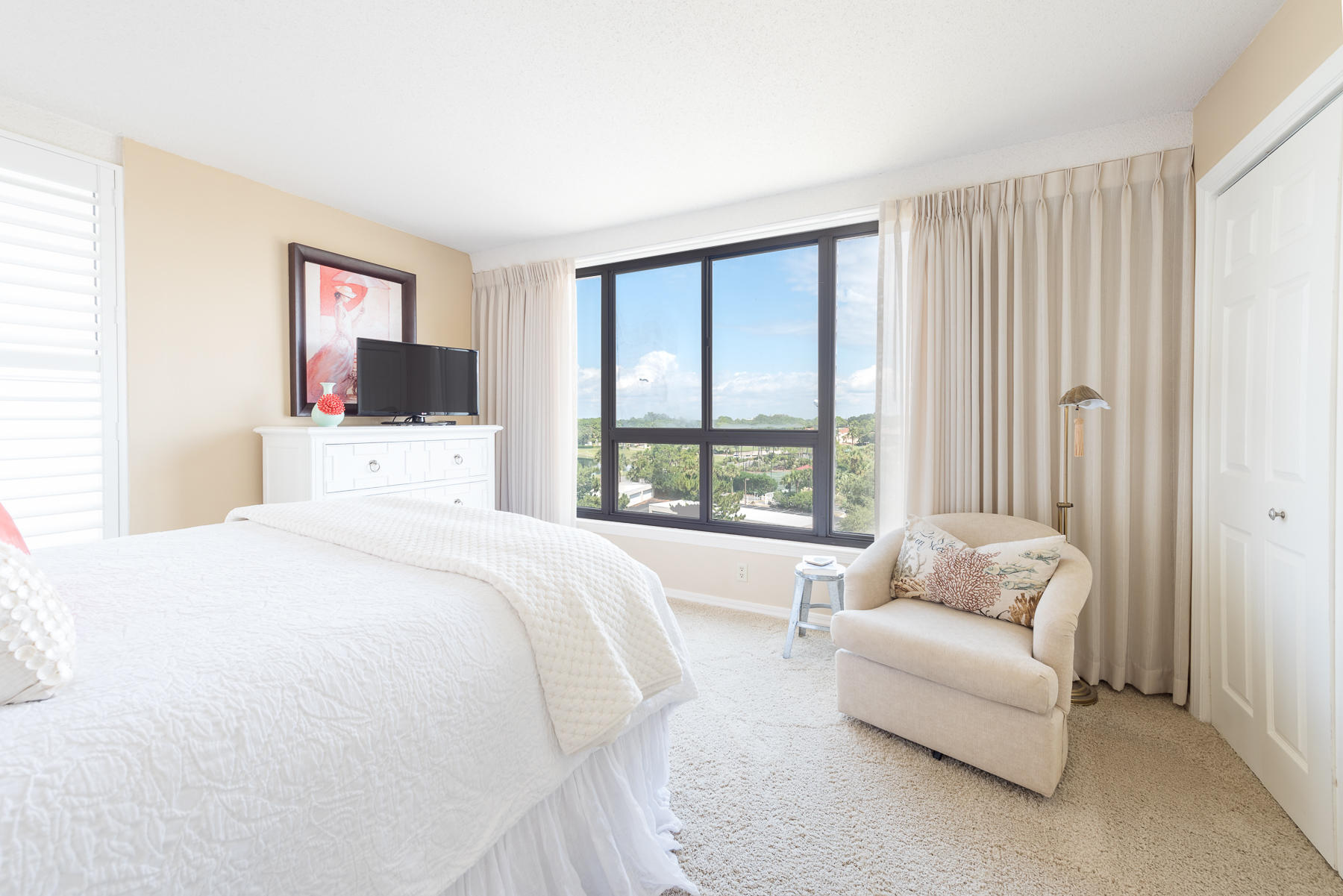 BEACHSIDE 1 CONDO - Residential