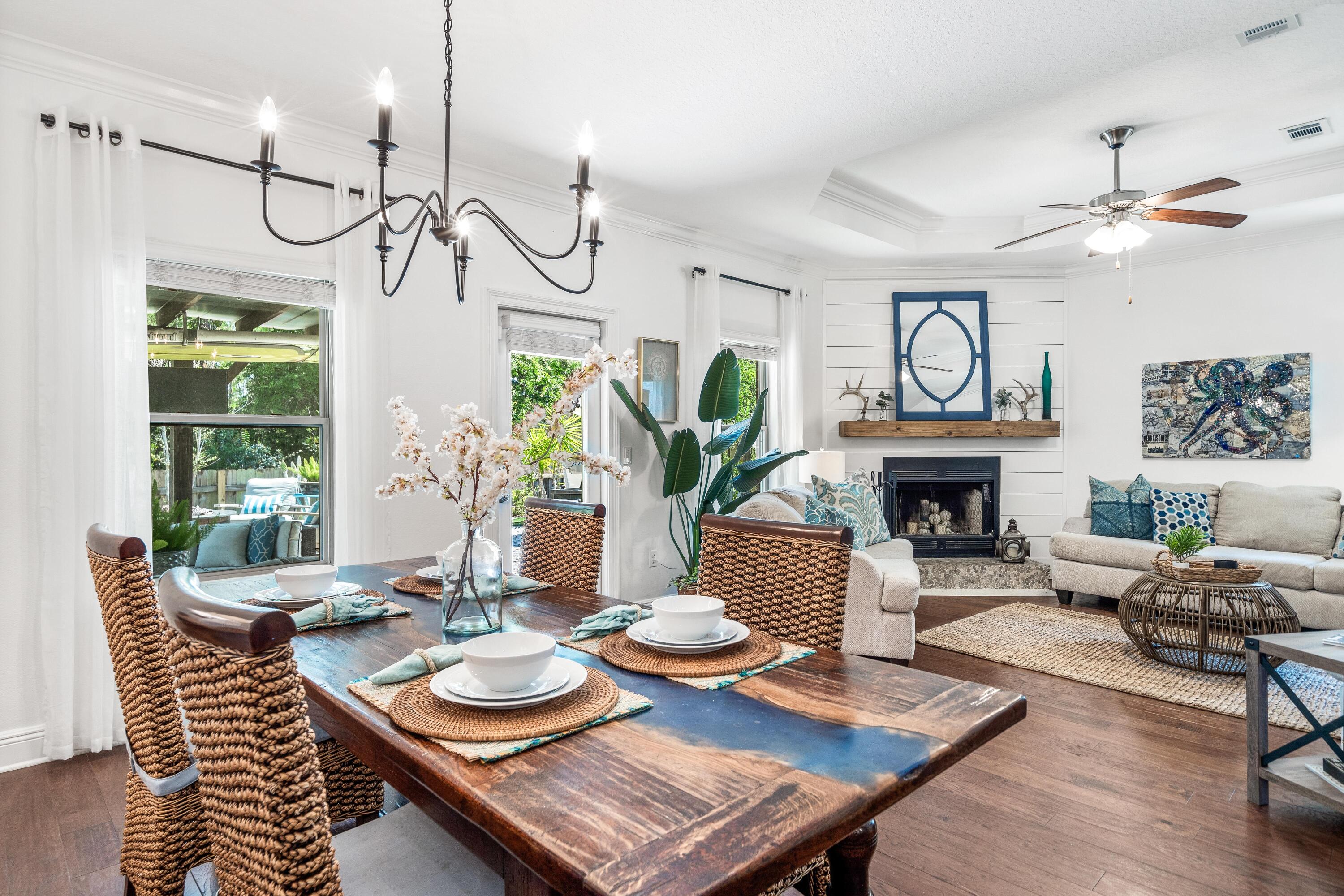 WHISPERING LAKE - Residential