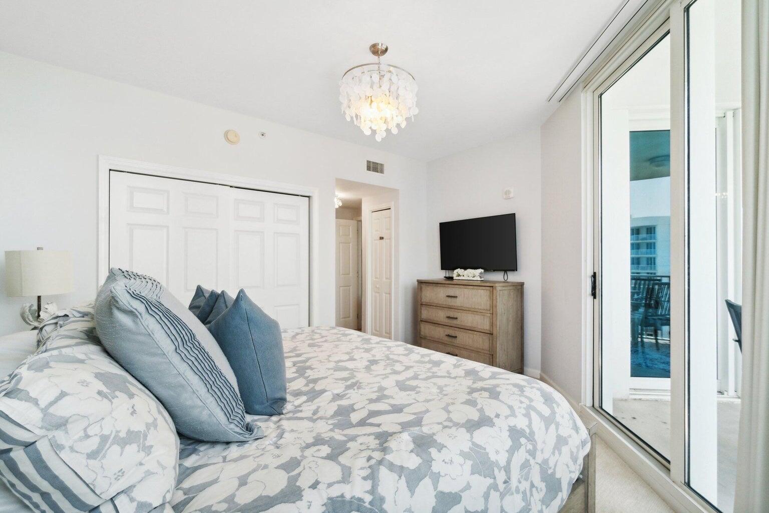 THE PALMS OF DESTIN - Residential