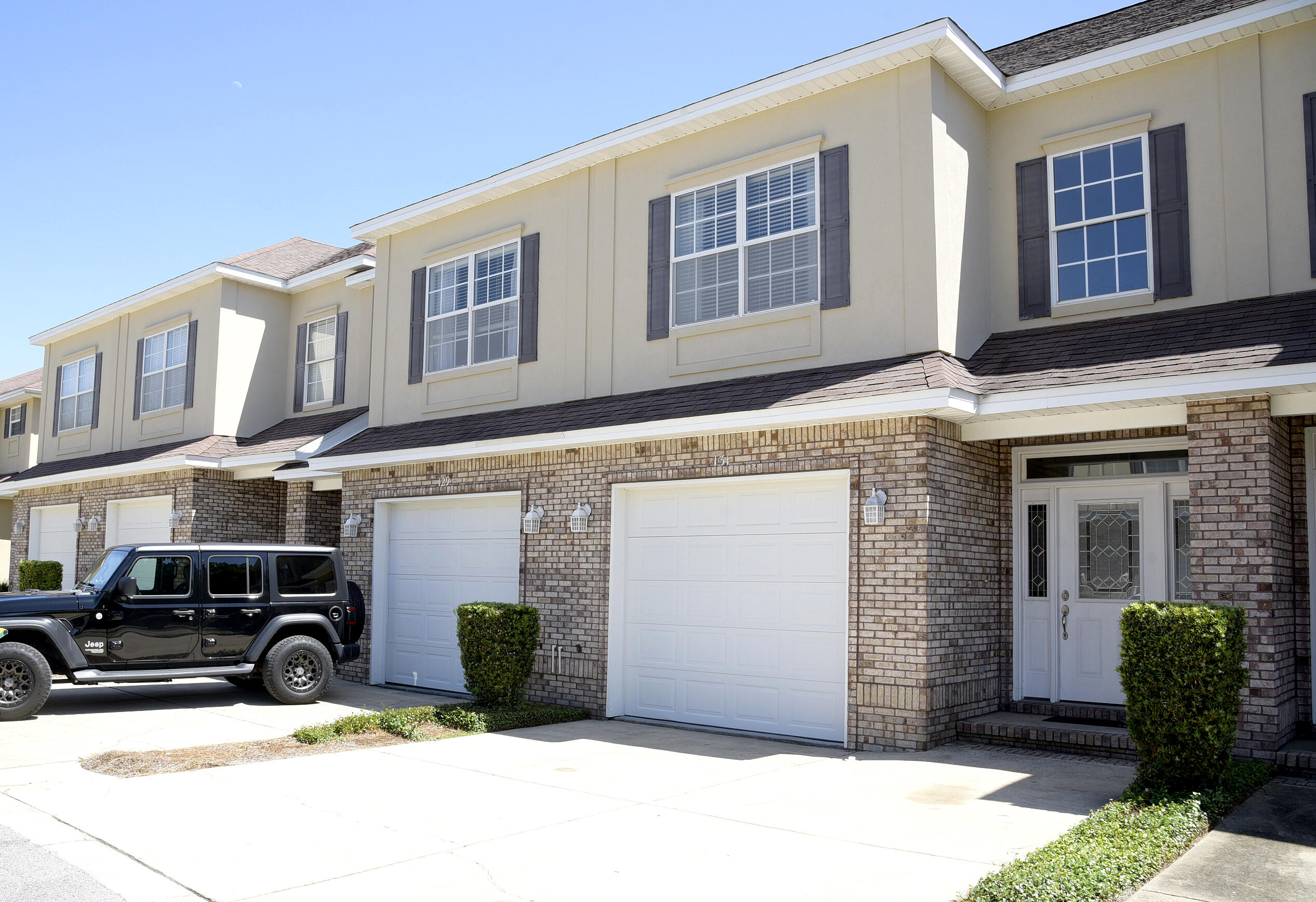 This maintenance free, three-bedroom townhome is conveniently located close to Turkey Creek with its beautiful long boardwalk winding over the large creek with informative nature and wildlife markers and swimming decks.  It is close to Eglin AFB, NWF State College, and Destin-FWB Airport.  The home features an open floor plan with a fireplace, and outdoor deck.  Home also features a brand-new A/C System and newer (2-year) stainless steel appliances.  Buyers to verify all measurements and info.