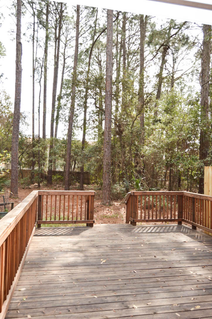 PINE SHADOWS T/H 1ST ADDN - Residential