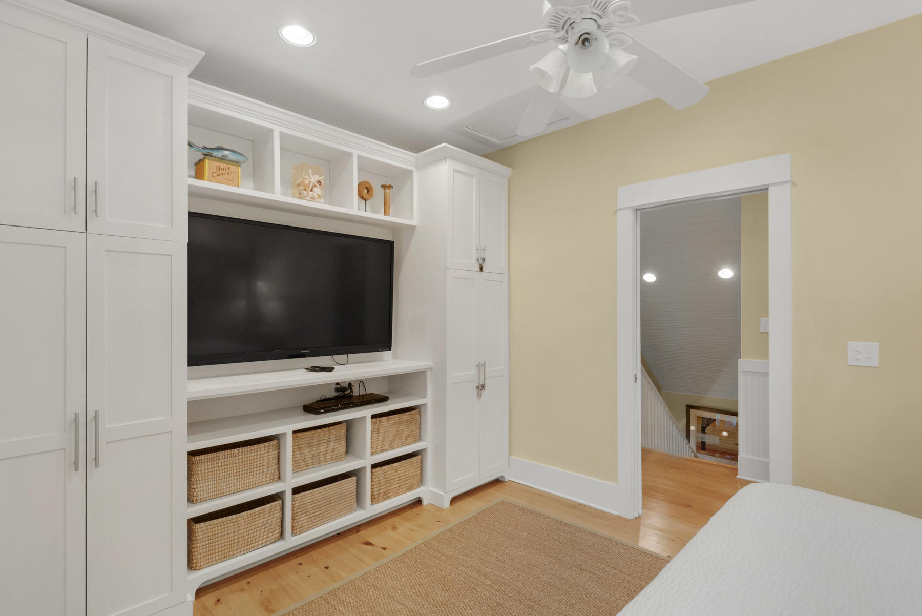 WATERCOLOR - Residential