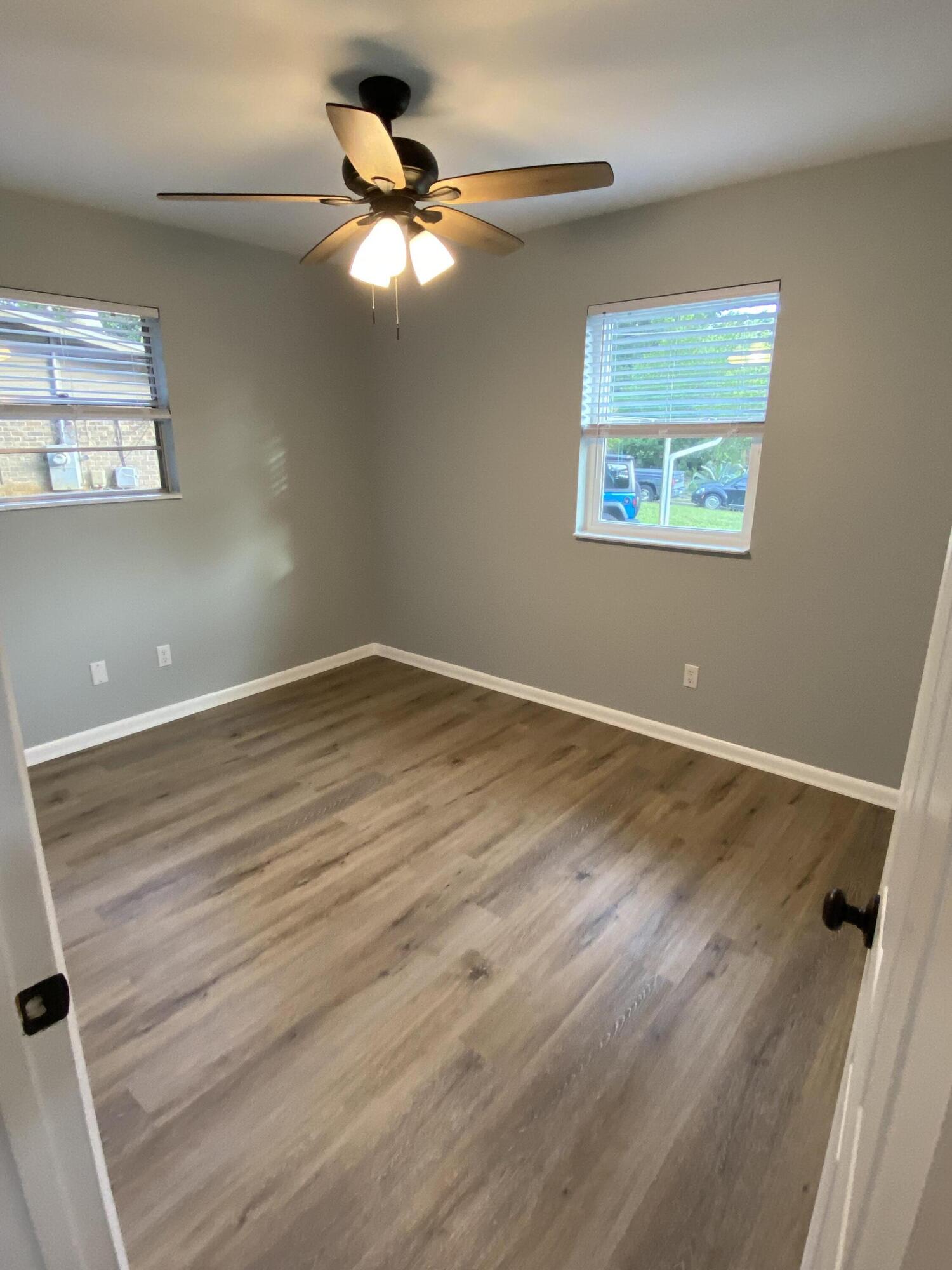 MIRAMAR EST 1ST ADD LOT 10 BLK C - Residential