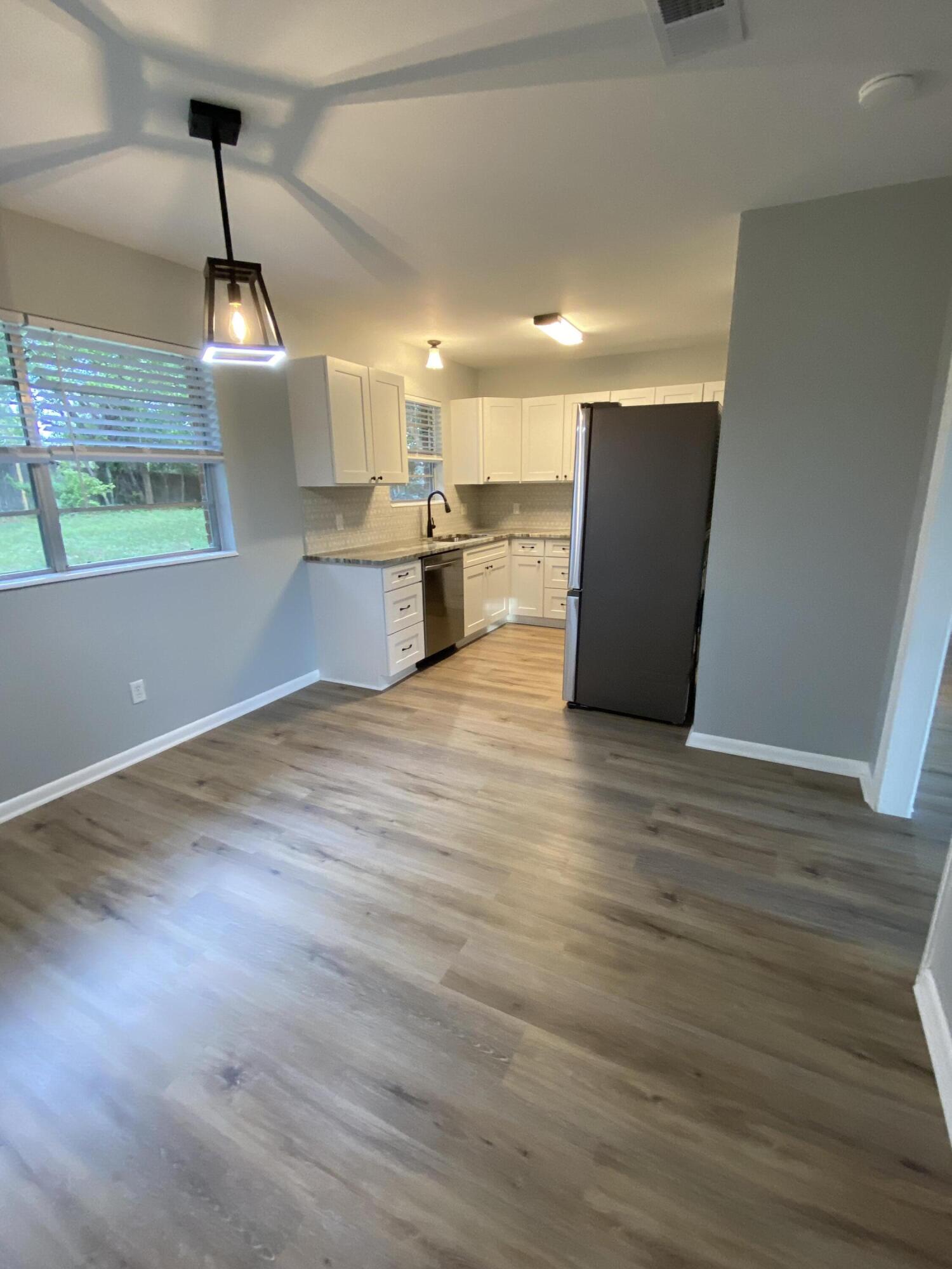 MIRAMAR EST 1ST ADD LOT 10 BLK C - Residential