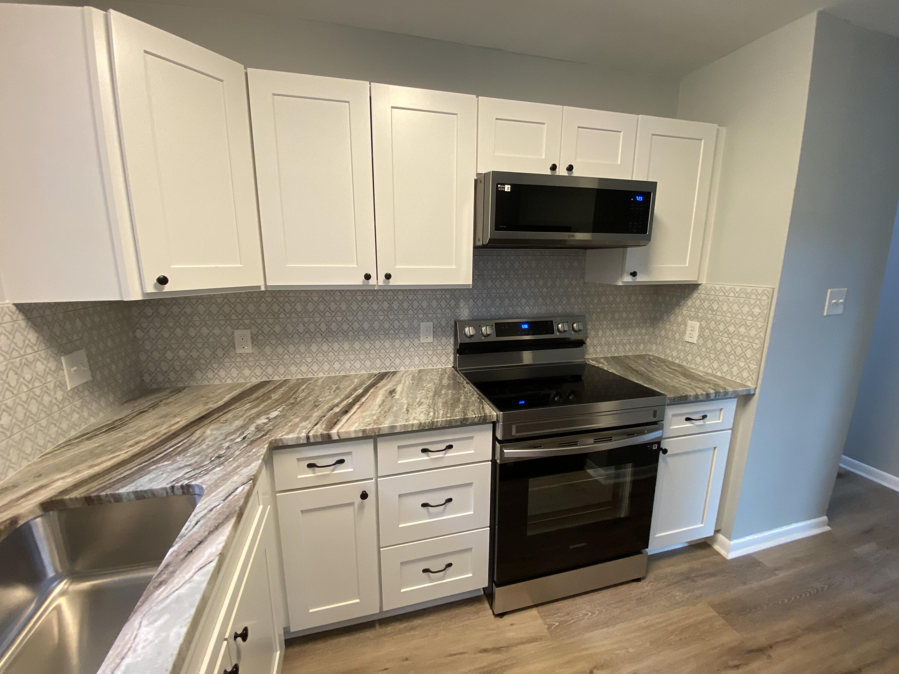 MIRAMAR EST 1ST ADD LOT 10 BLK C - Residential