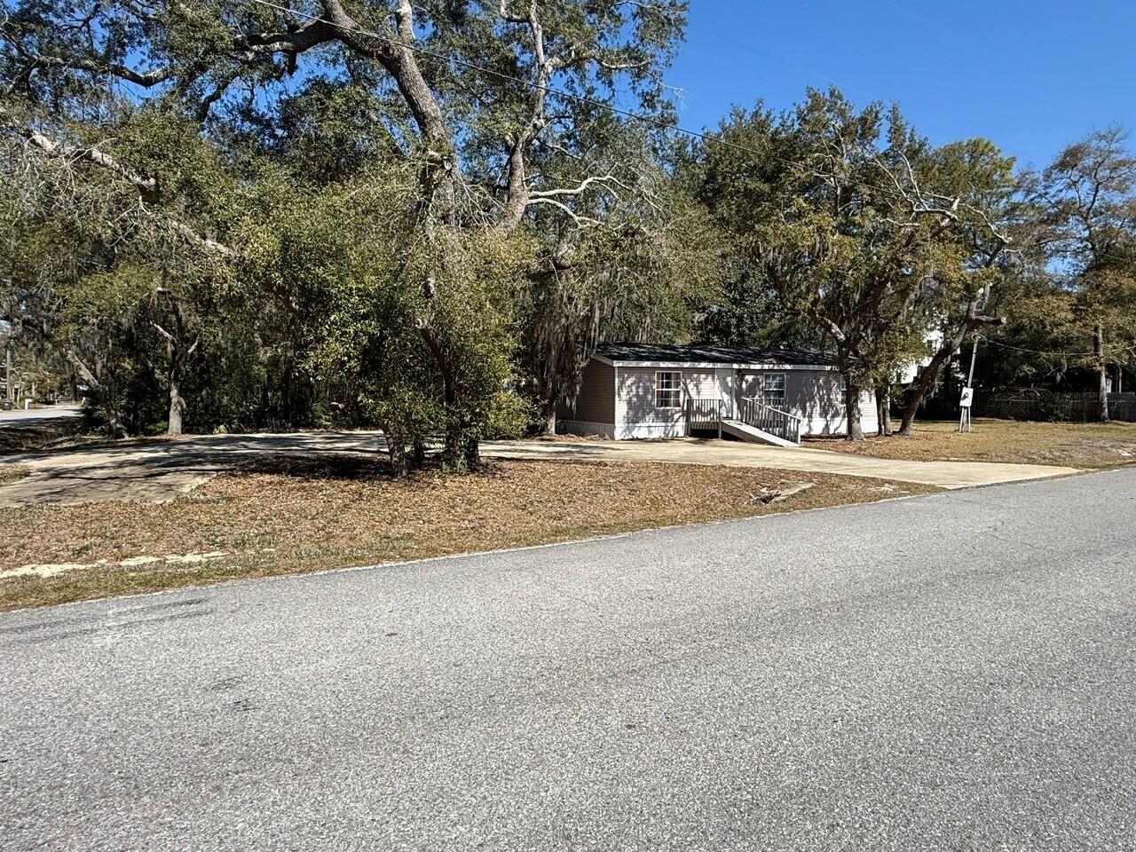 NO RECORDED SUBDIVISION - Residential