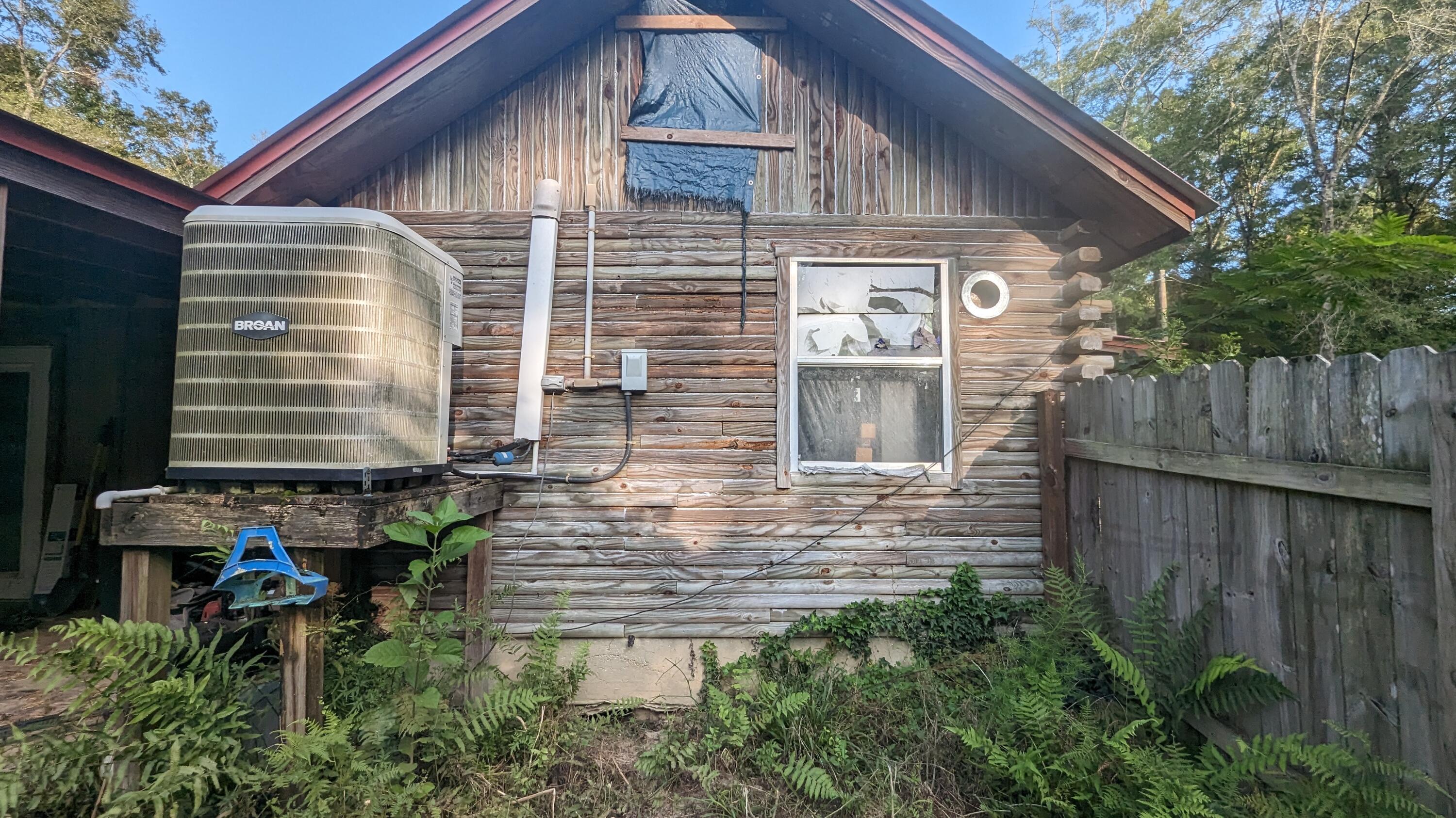 NO RECORDED SUBDIVISION - Residential