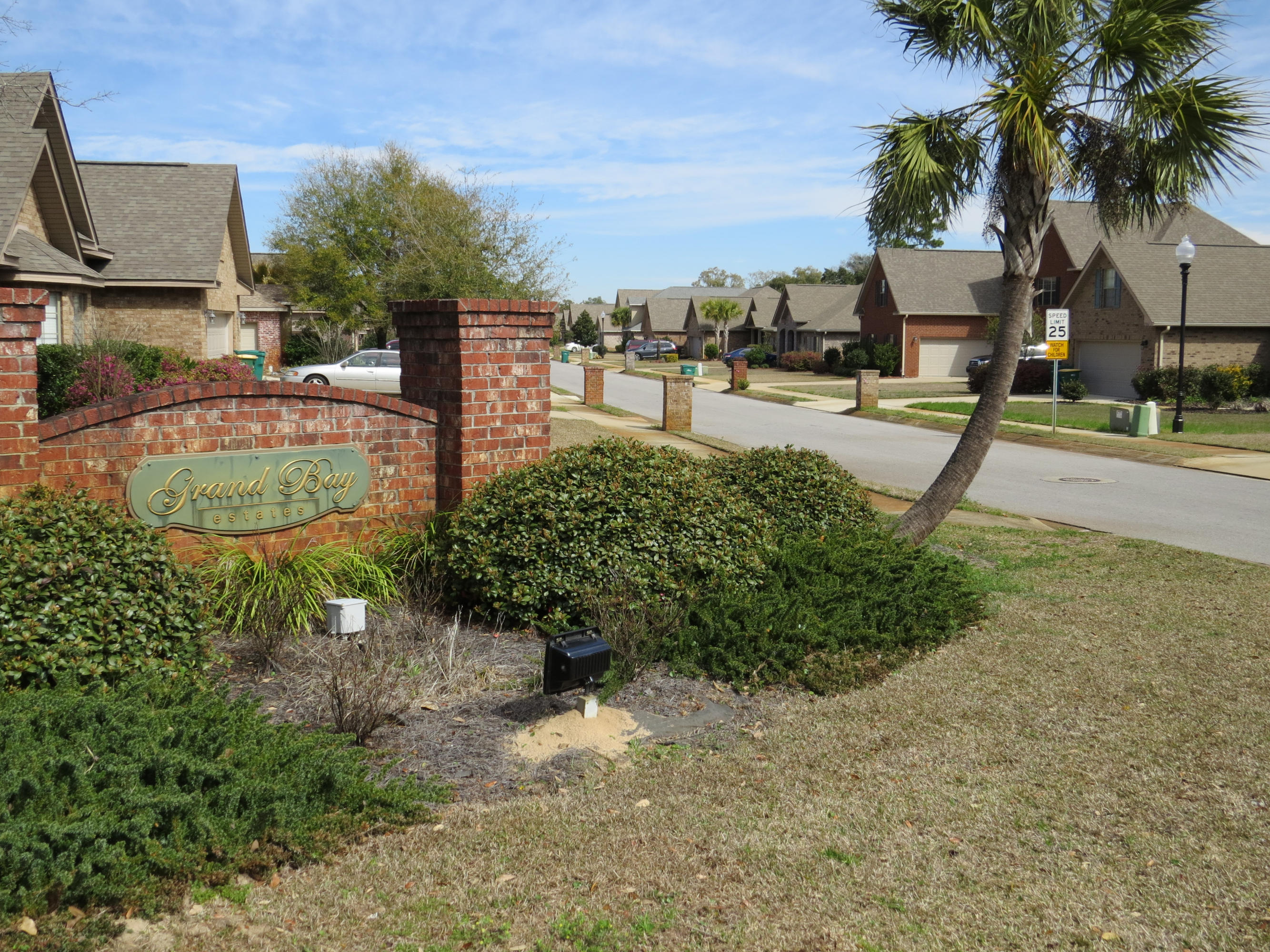 GRAND BAY ESTATES - Land