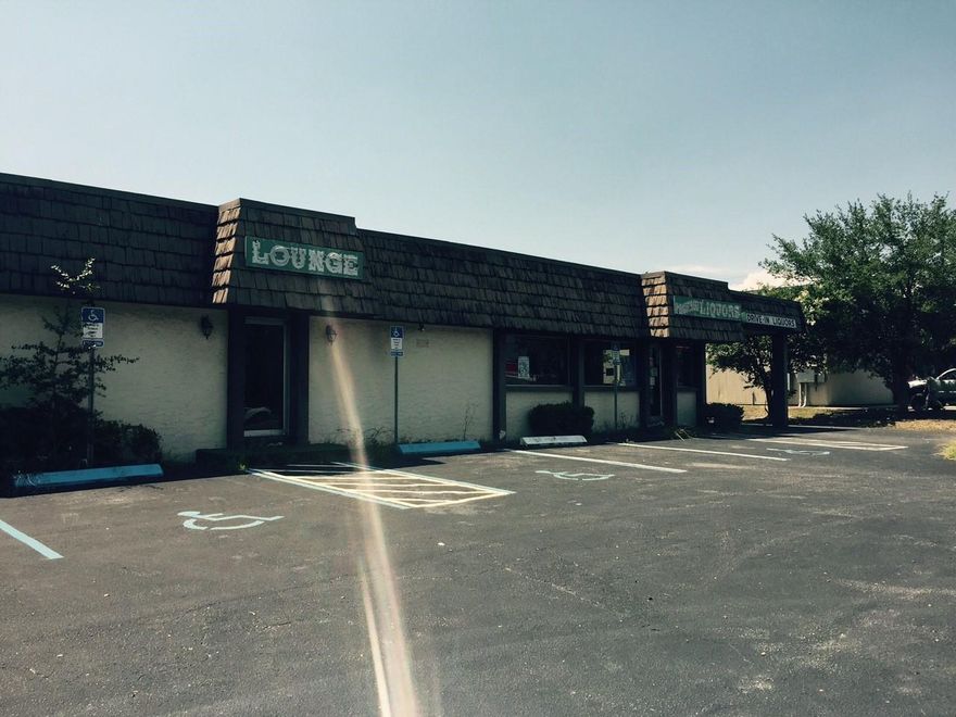 6,000 SF New retail space with traffic light access off busy Mary Esther Cutoff. Lease terms and build out negotiable. Space can be divided into two 3,000 SF units.