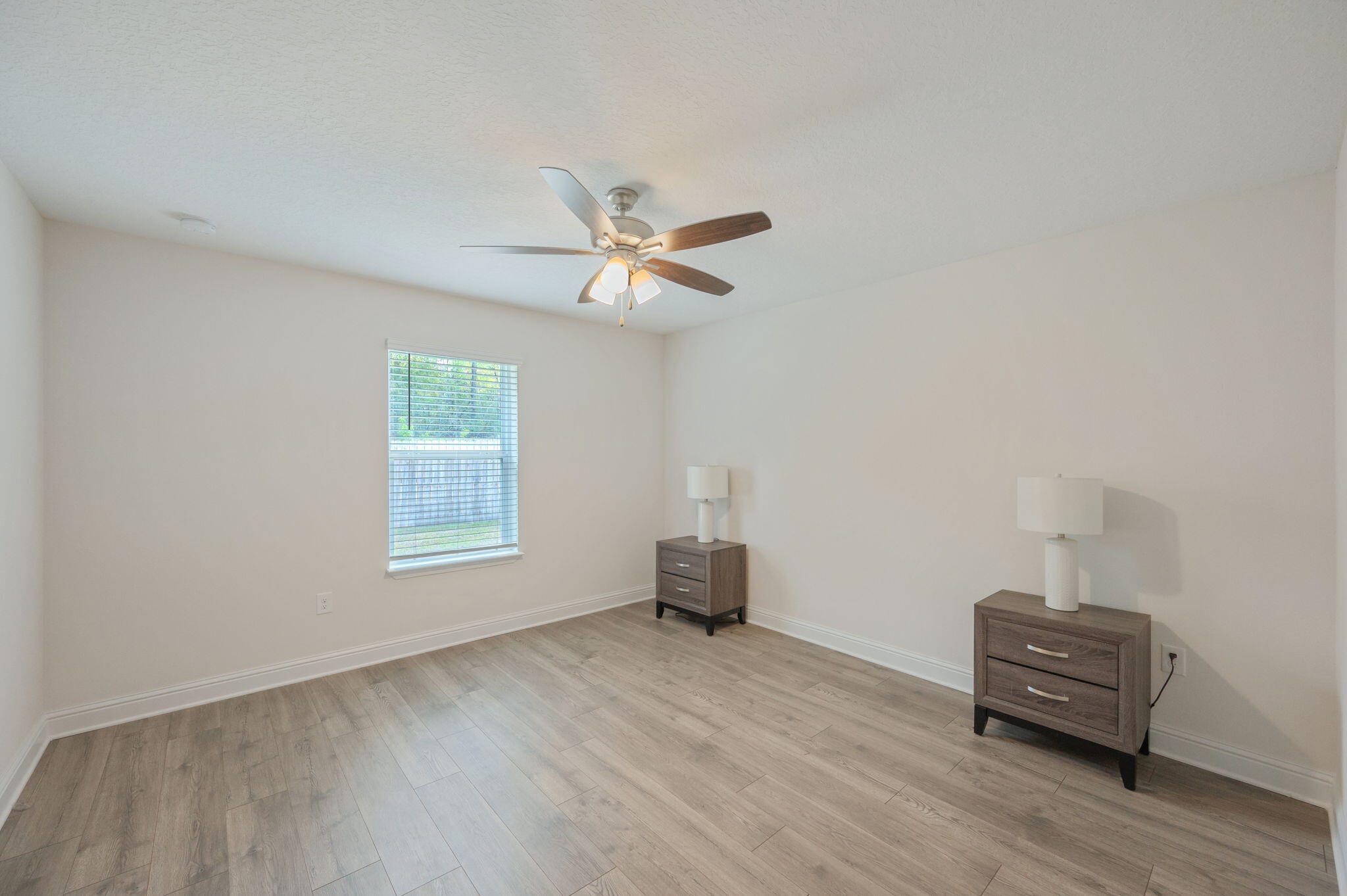 Nature Lake - Residential