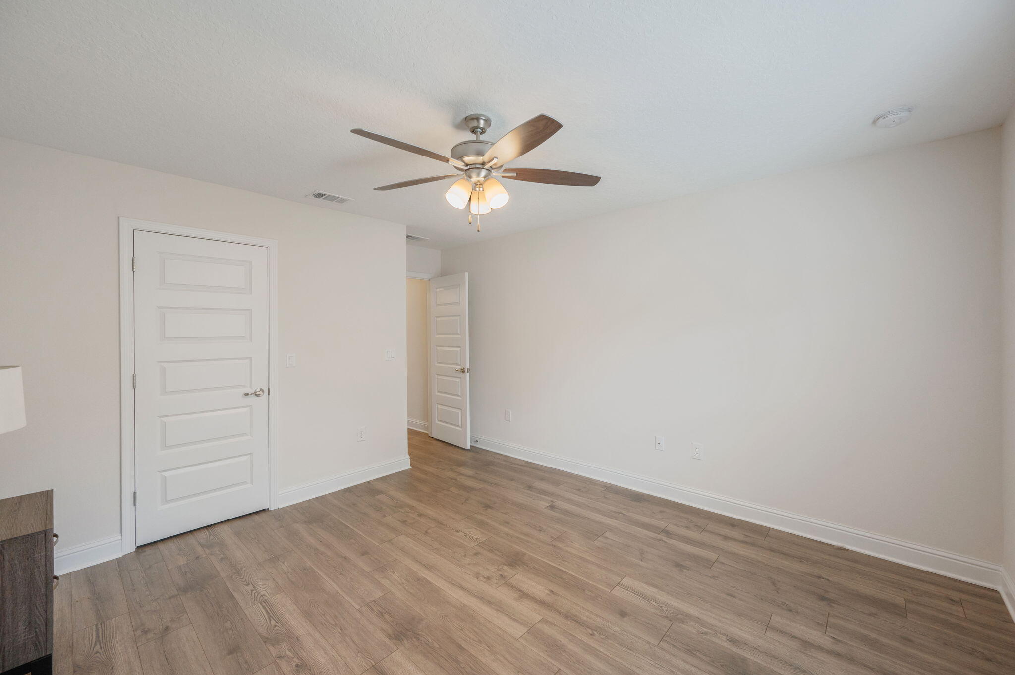 Nature Lake - Residential