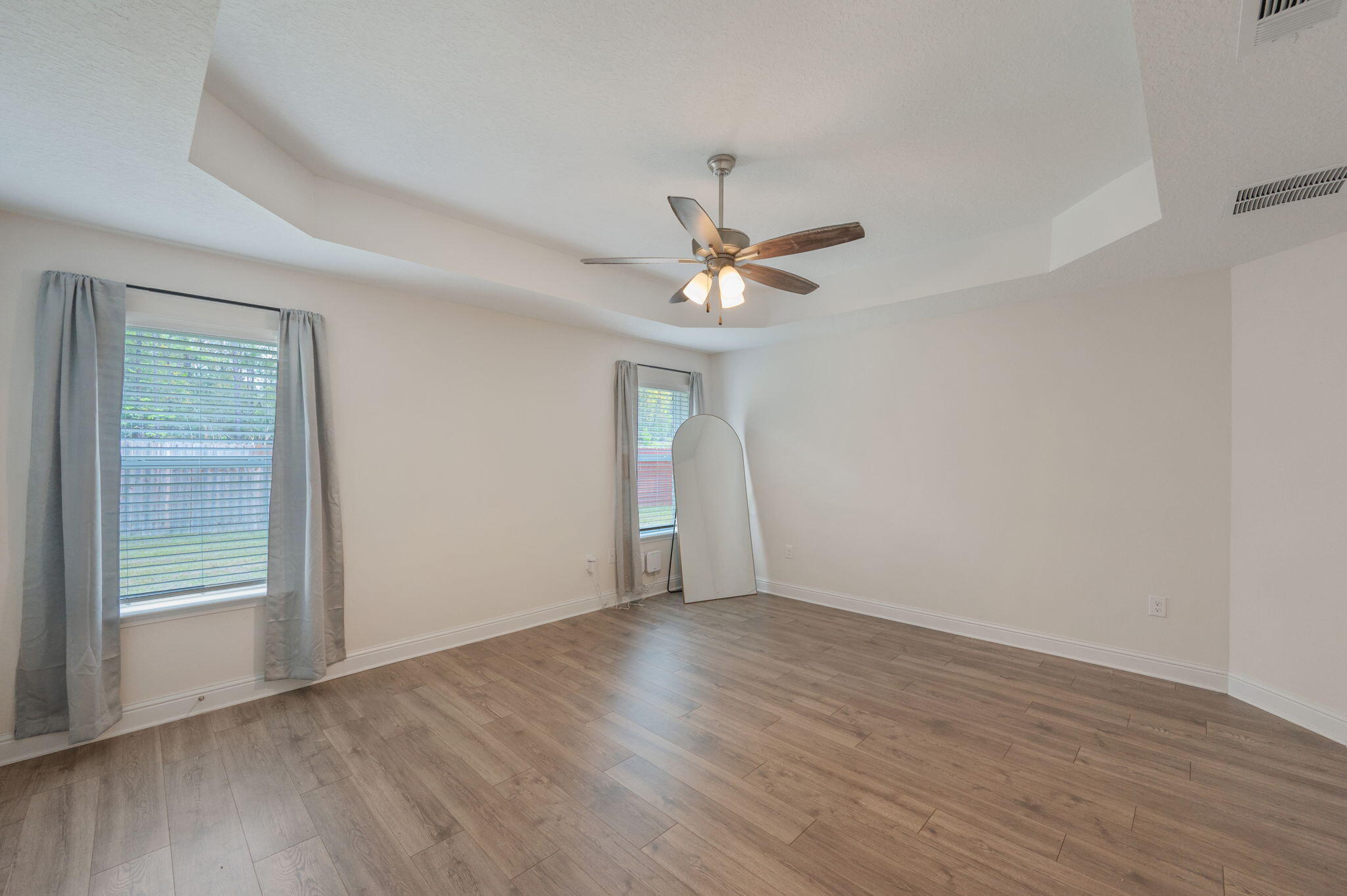 Nature Lake - Residential