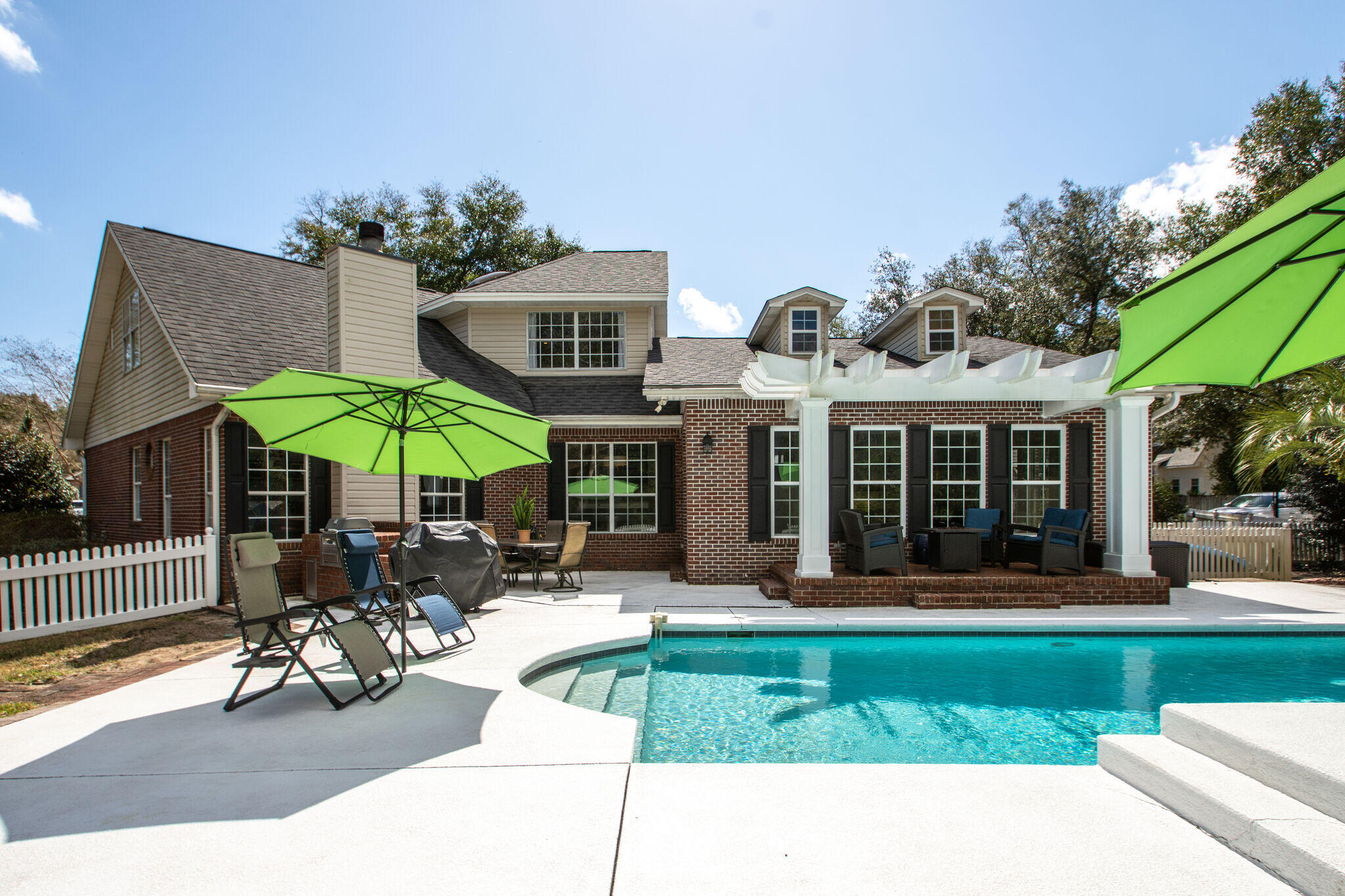 VILLAGE OF BOLTON AT BLUEWATER BAY - Residential