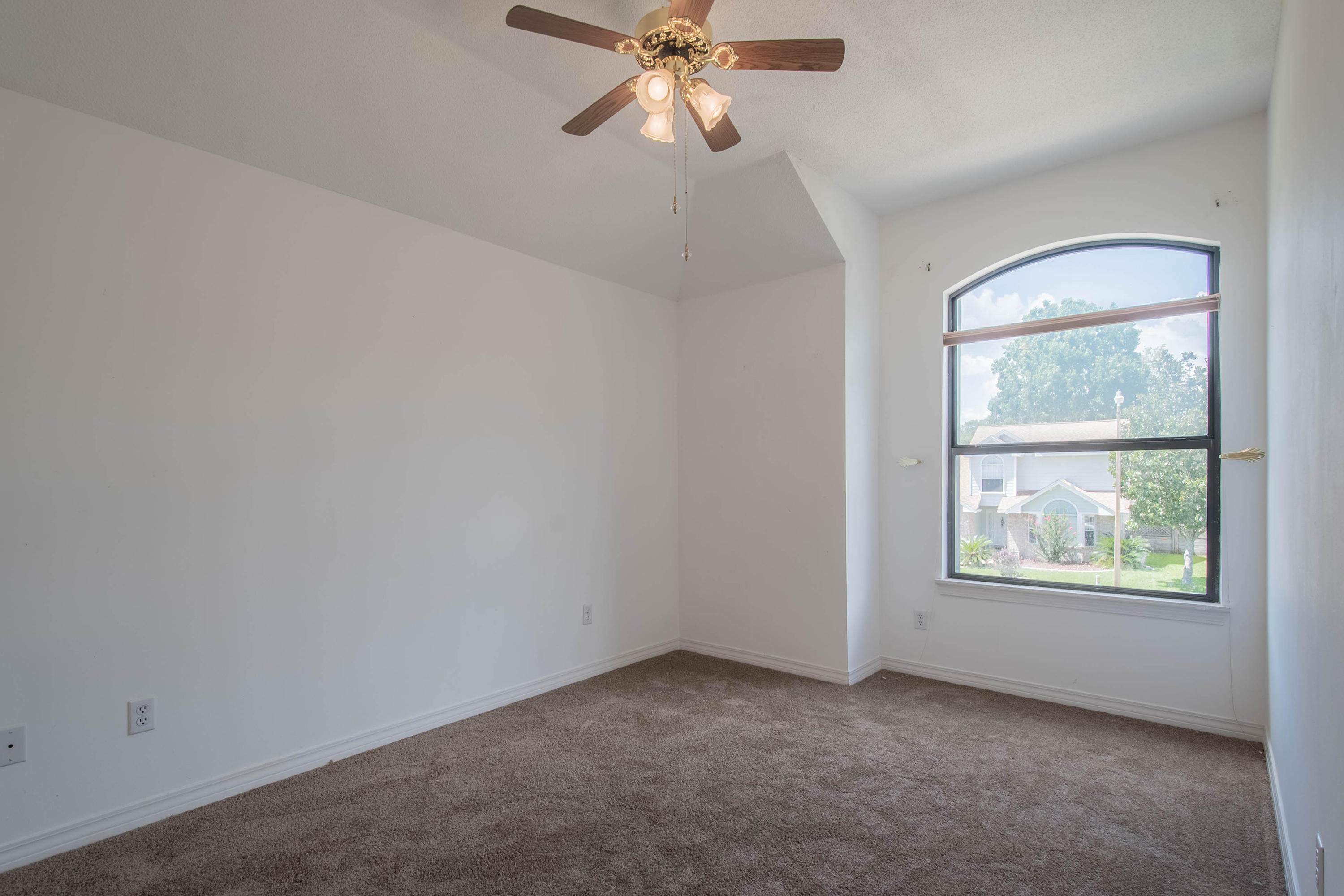 CROSSWINDS 1ST ADD - Residential