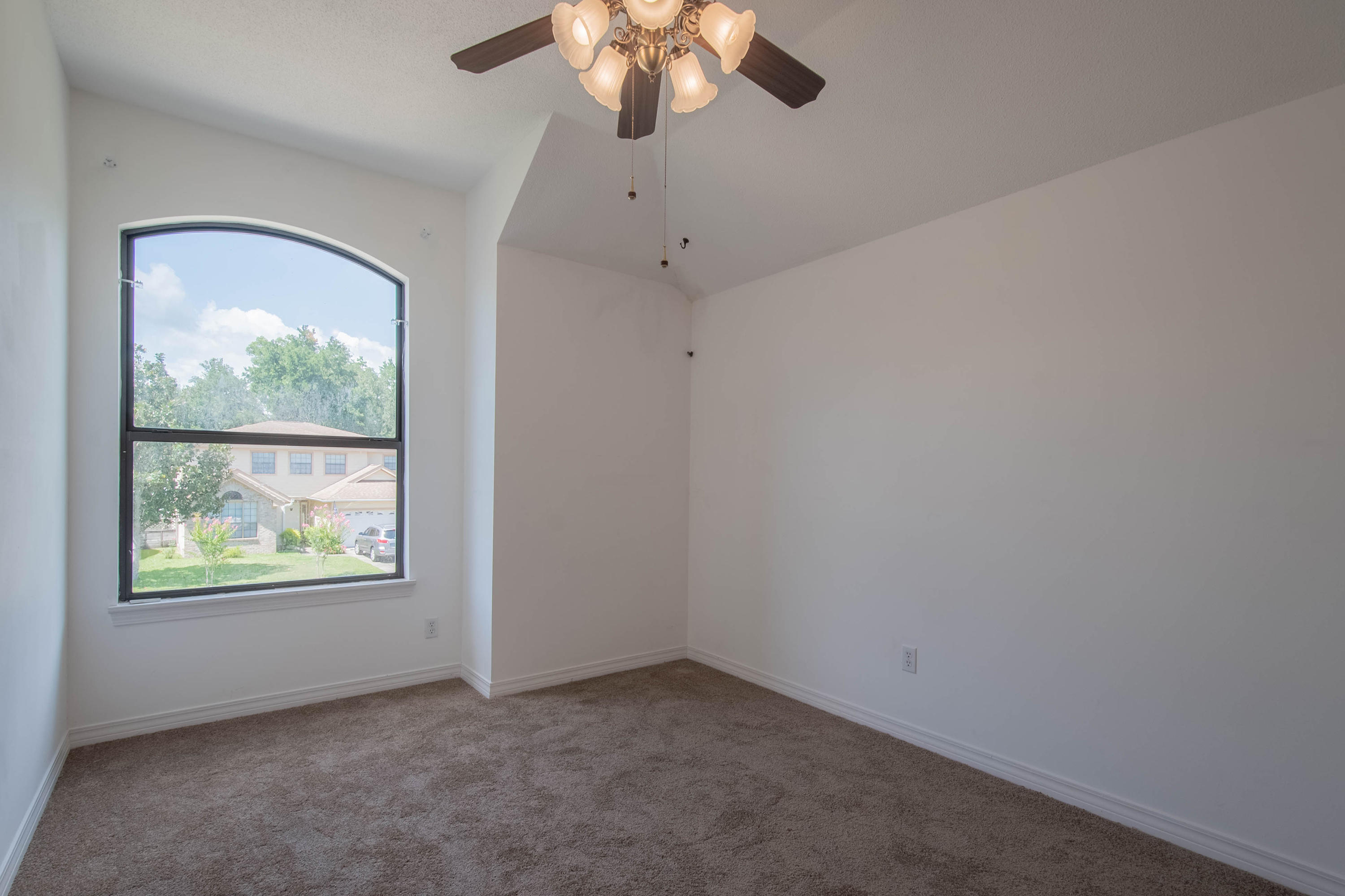 CROSSWINDS 1ST ADD - Residential