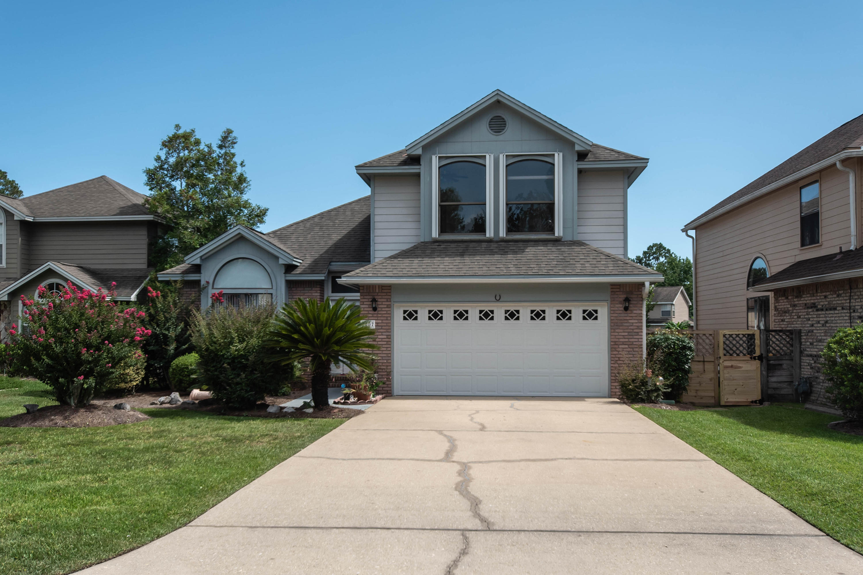 CROSSWINDS 1ST ADD - Residential