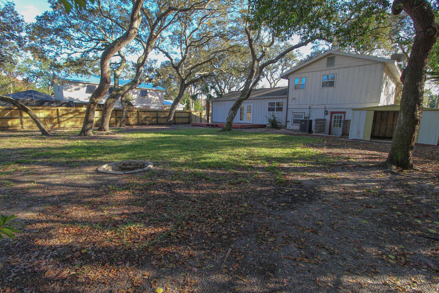 BAYOU WOODS - Residential