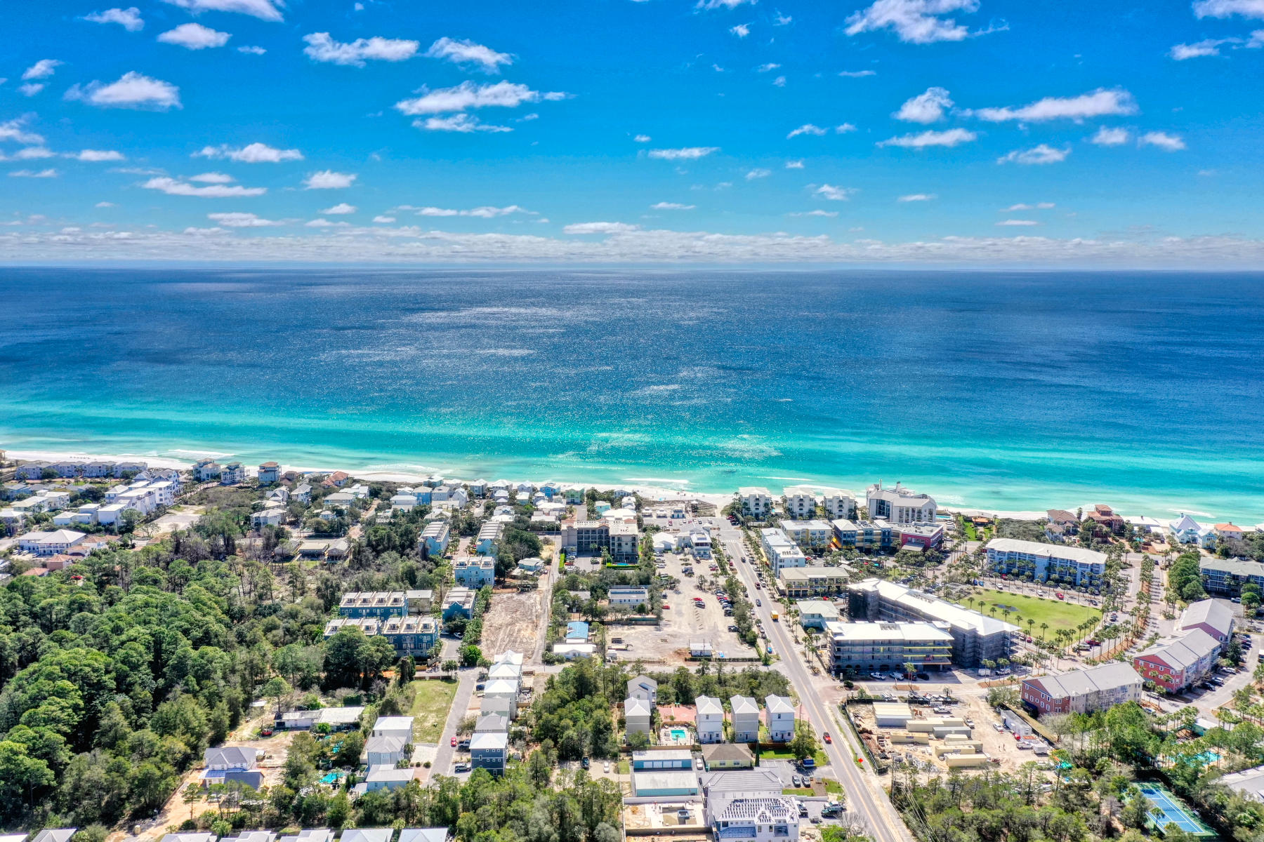 KARA LAKE TOWNHOMES - Residential