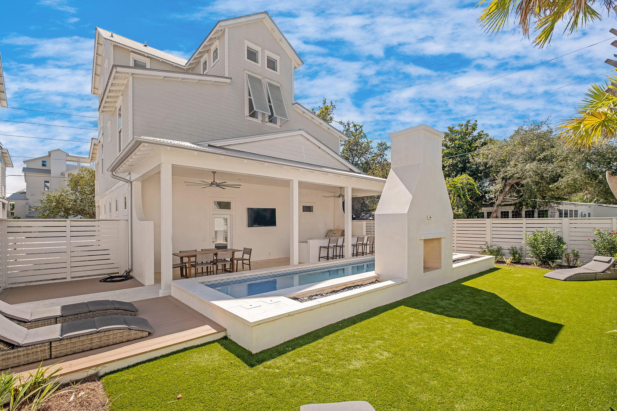 GULF SHORE MANOR - Residential