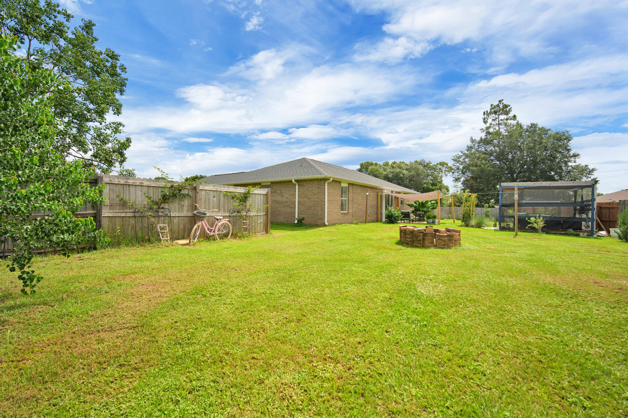 HARVEST POINT - Residential