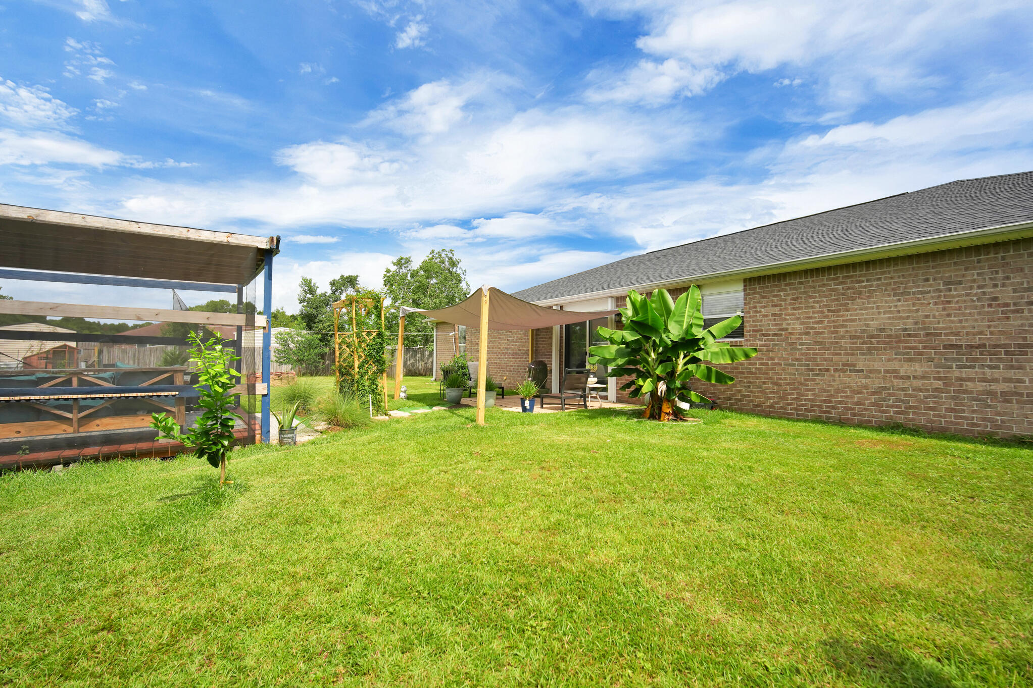 HARVEST POINT - Residential