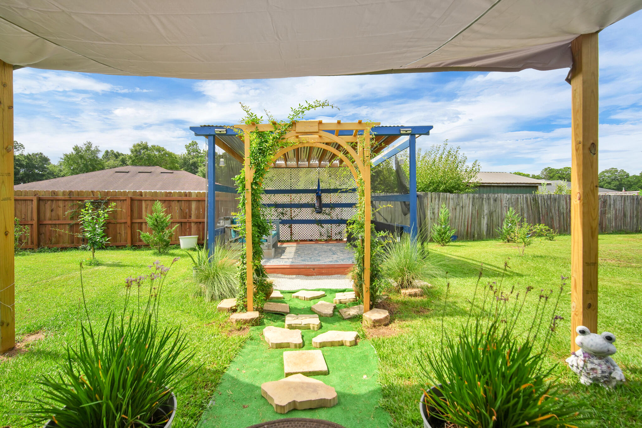 HARVEST POINT - Residential