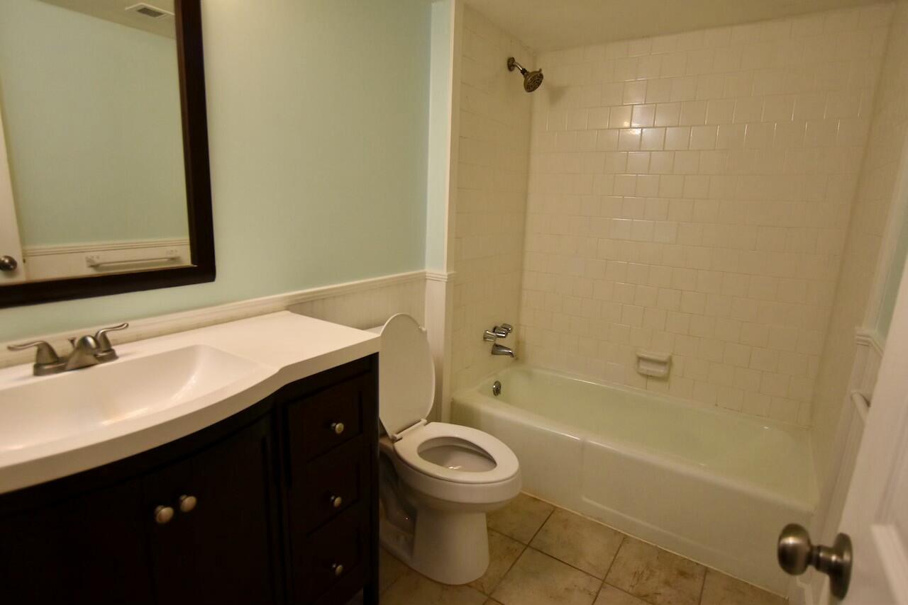 SPANISH VILLAS CONDO - Residential