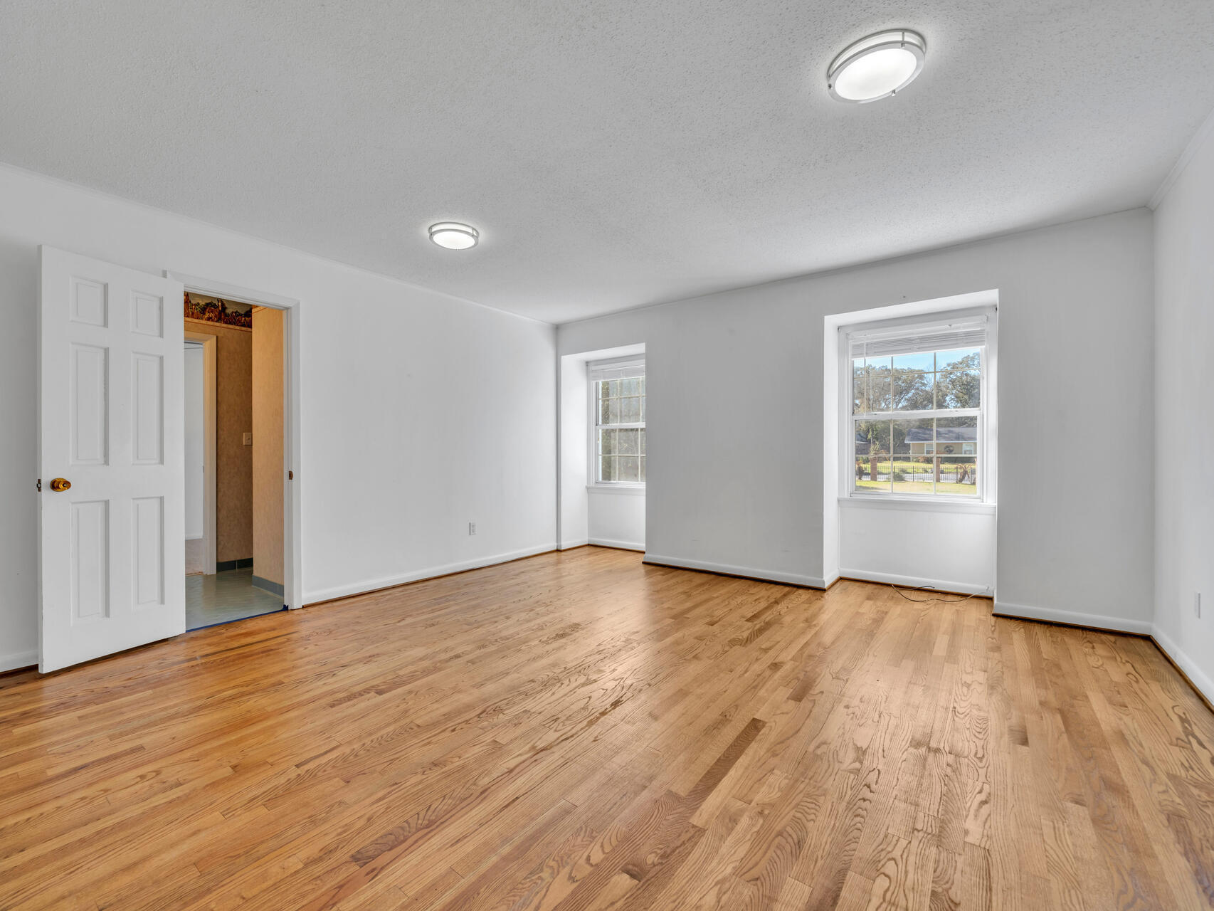 315 Vaughan Street NW Waterfront - Residential