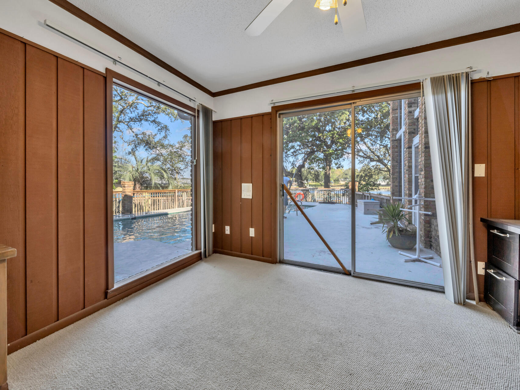 315 Vaughan Street NW Waterfront - Residential